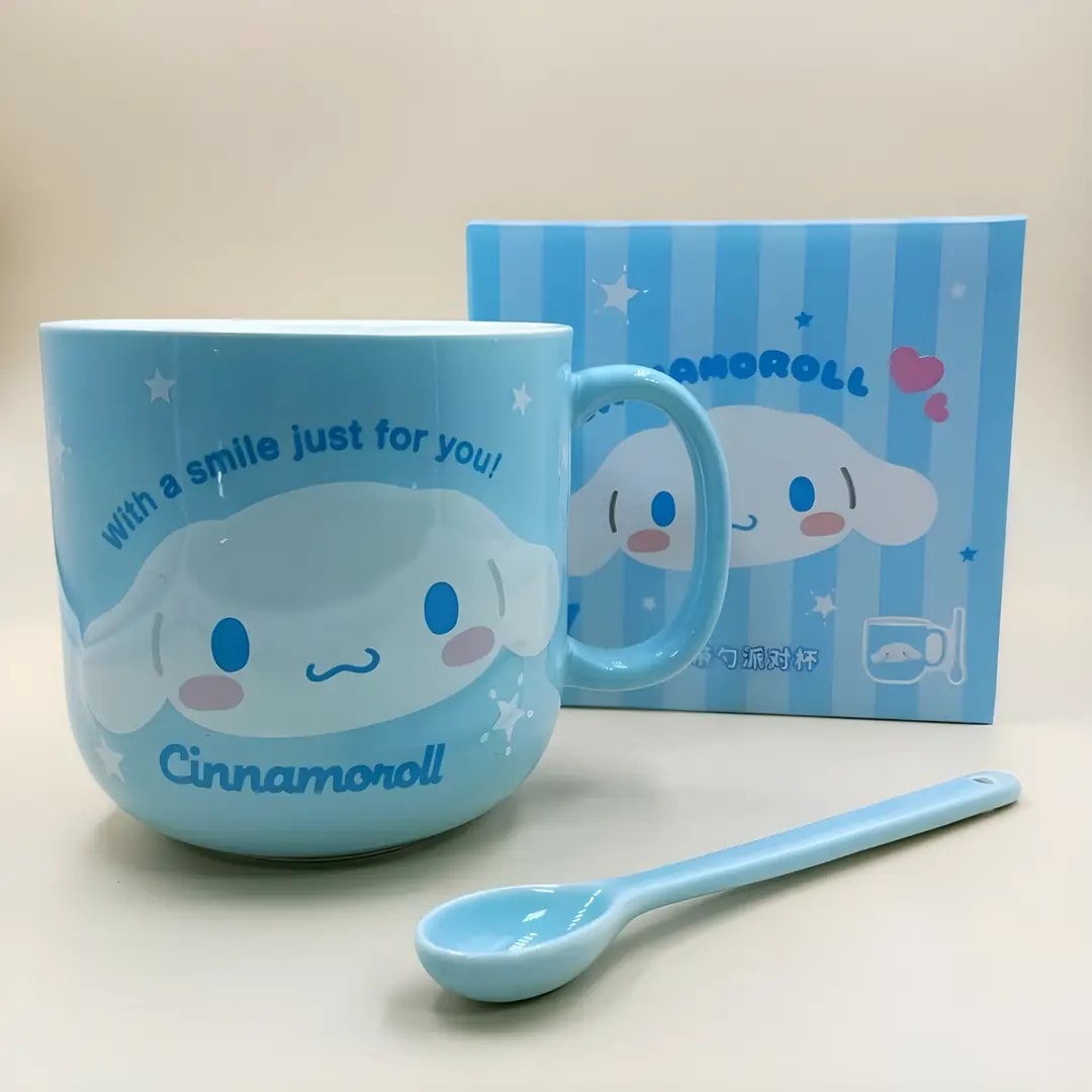 Sanrio Lisanslı Kabartmalı Seramik Kaşıklı Kupa (450mL)(Cinnamoroll)