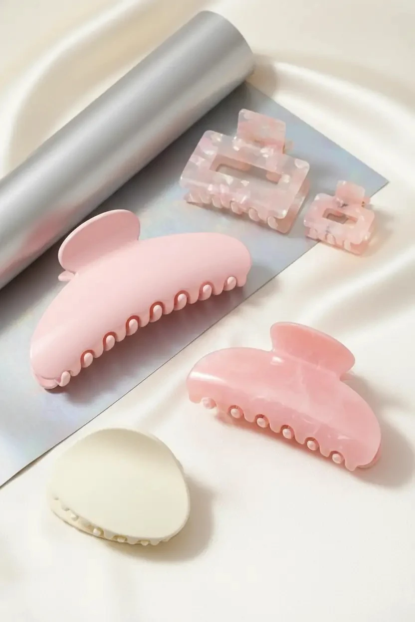 Miniso Lisanslı Soft Renkli Kıskaç Toka Seti (4 Adet) – Pastel Tonlarda Güçlü Tutuş Sağlayan Modern Saç Aksesuarı