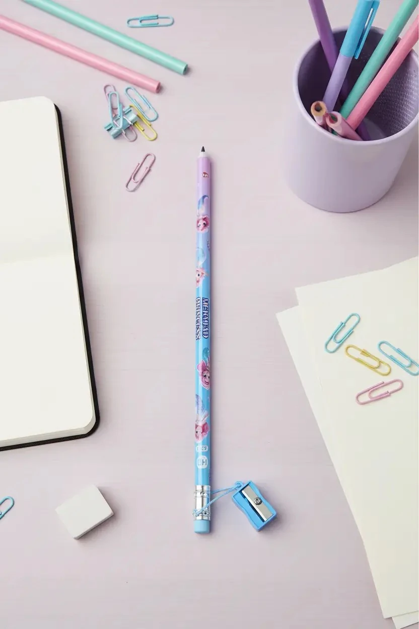 Bu-Bu Kalemtıraşlı Uzun Kurşun Kalem – Pratik ve Desenli Yazı Seti (19 Cm)