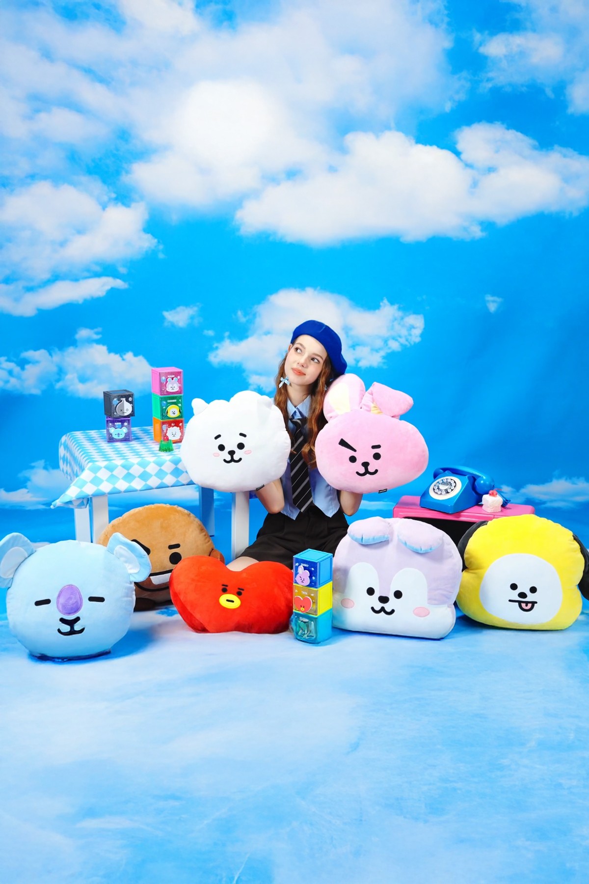 BT21 Lisanslı Peluş Yastık - Chimmy 40x38 cm