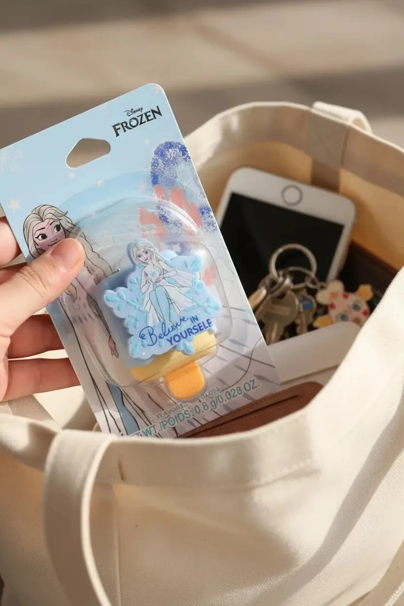 Disney Frozen Lisanslı Lip Balm Kar Tanesi - Elsa Figürlü Nemlendirici ve Koruyucu Dudak Bakım Kremi
