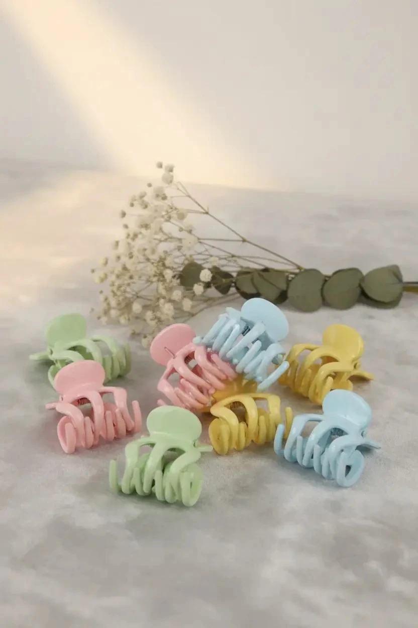 Miniso Lisanslı Mini Saç Mandalı Seti (12'li) – Pratik Küçük Toka Seti