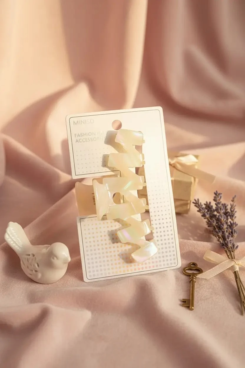 Miniso Lisanslı Renkli Kare Kıskaç Toka - Asetik Asit Dayanıklı Malzeme Yumuşak Geçişli Modern Saç Aksesuarı
