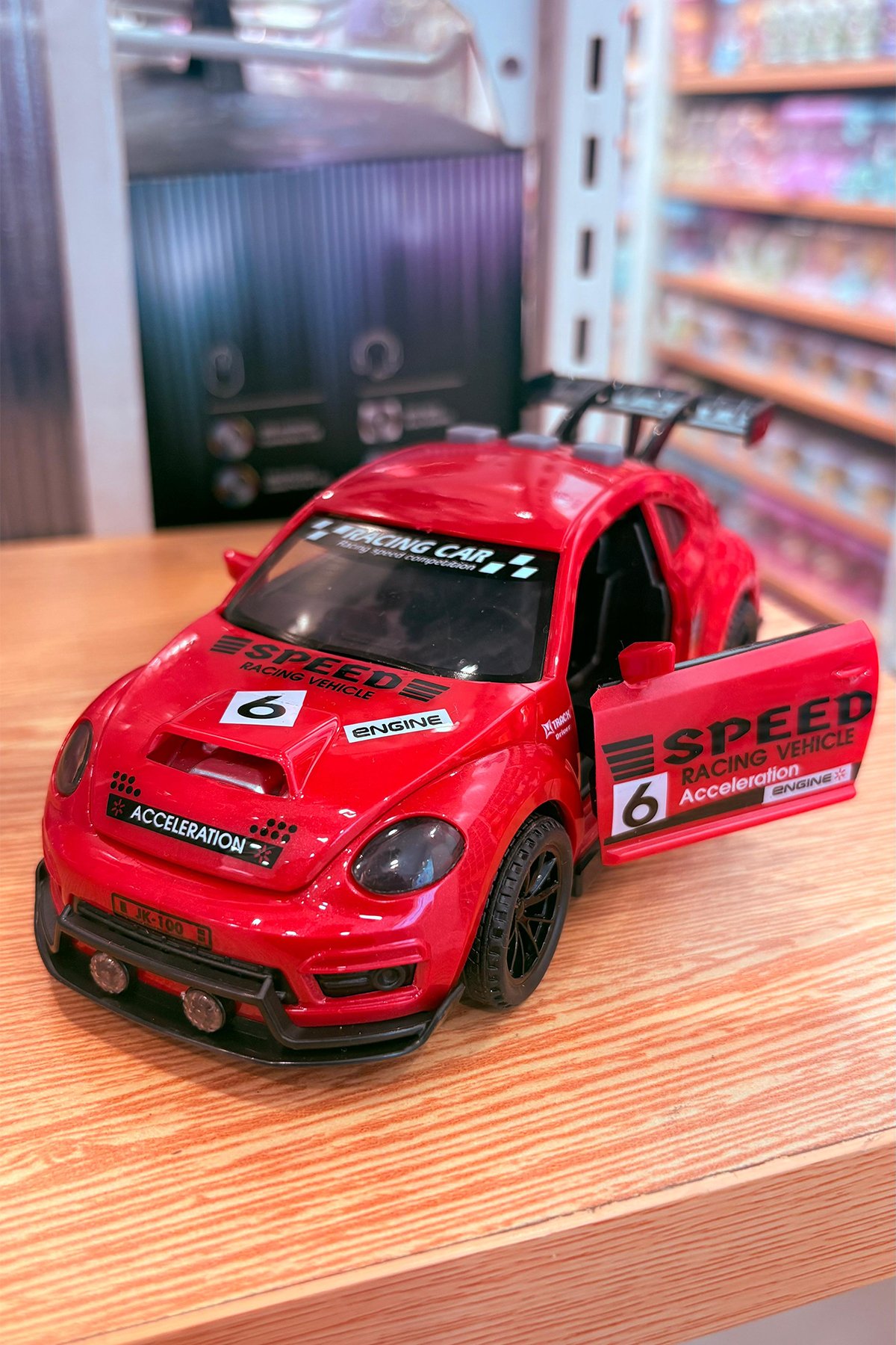 Pilli Işıklı Sesli Sürtmeli Kapıları Açılan Beetle