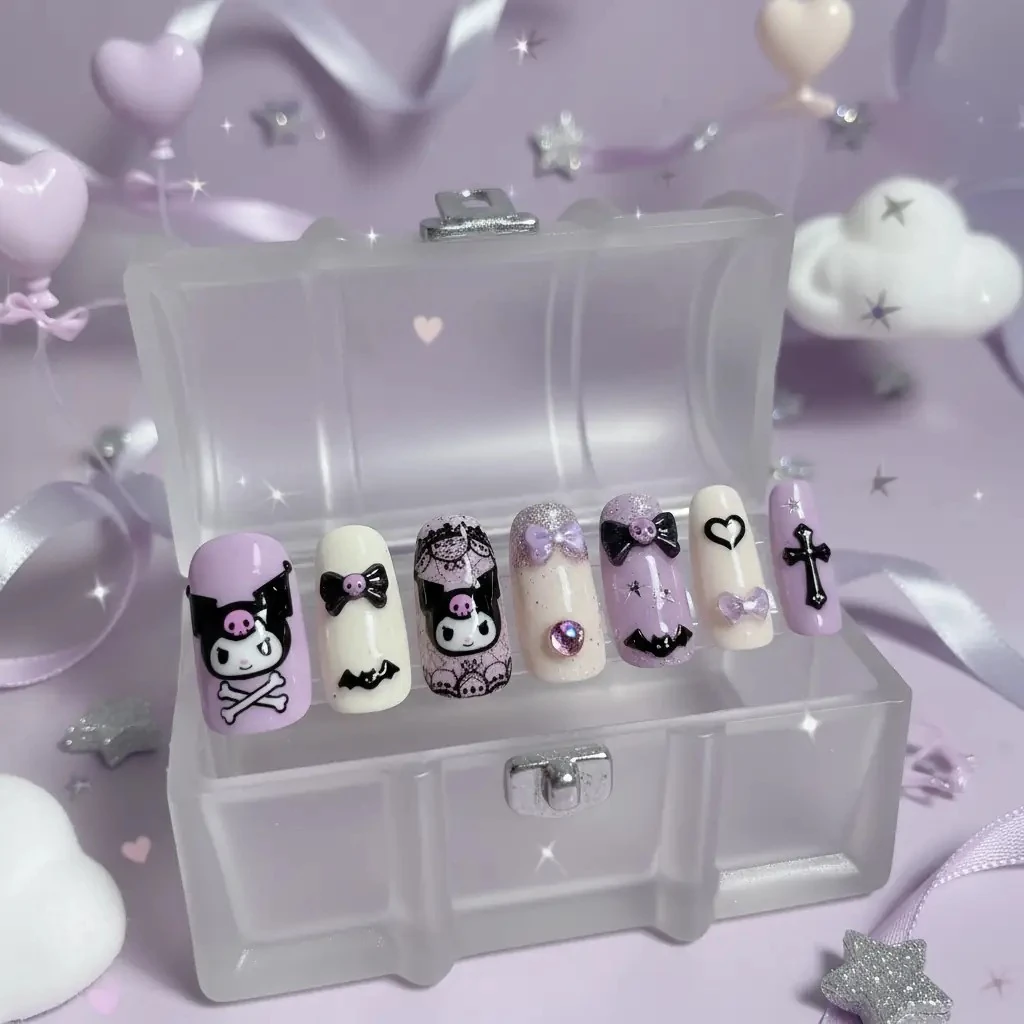 Sanrio Lisanslı Kuromi Jöle Yapışkanlı Takma Tırnak Seti Mor – Şeritli Modern Tasarım