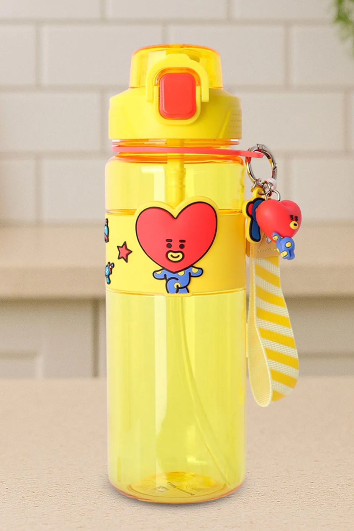 BT21 Lisanslı Askılı ve Kılıflı Plastik Şişe (800mL) - Tata