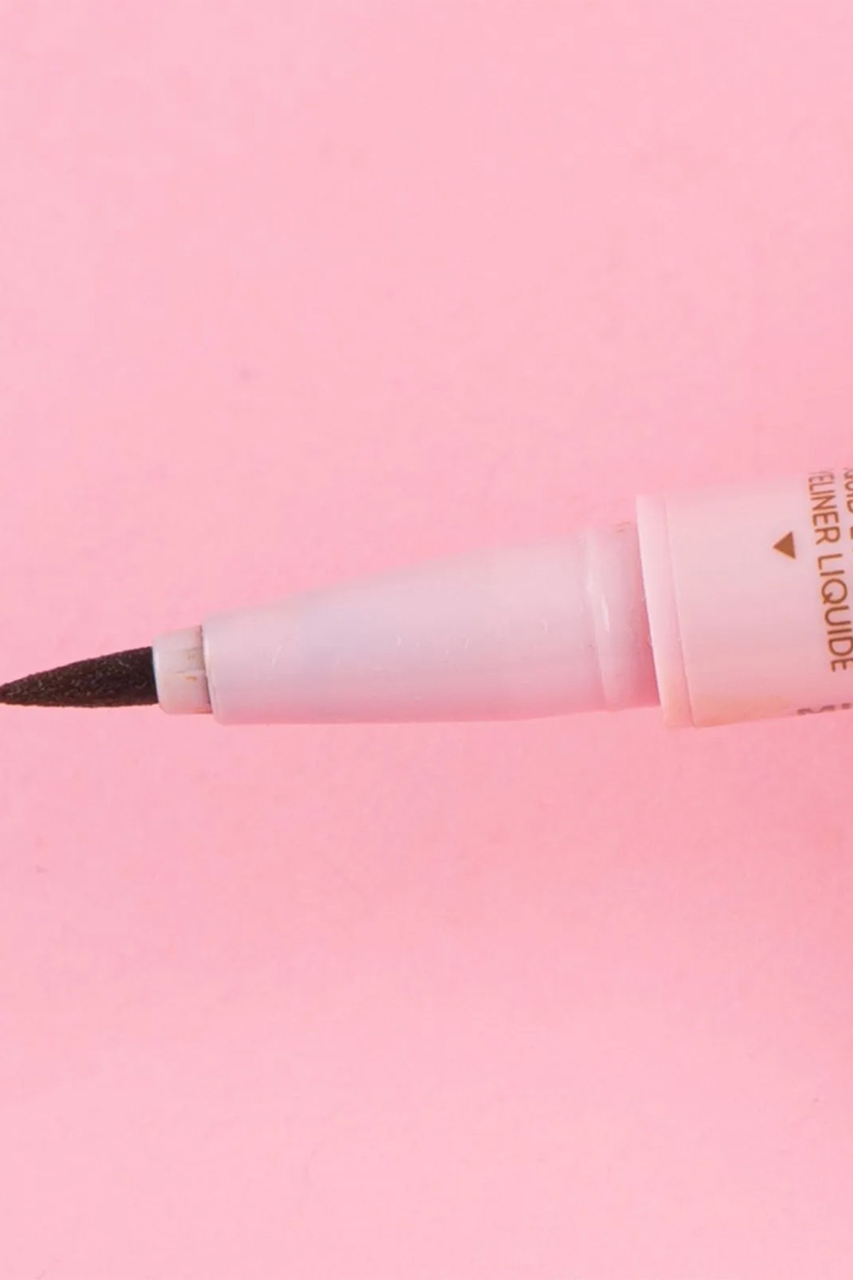 Minimalist Serisi Çift Taraflı Eyeliner (03 Kızıl Kahve)