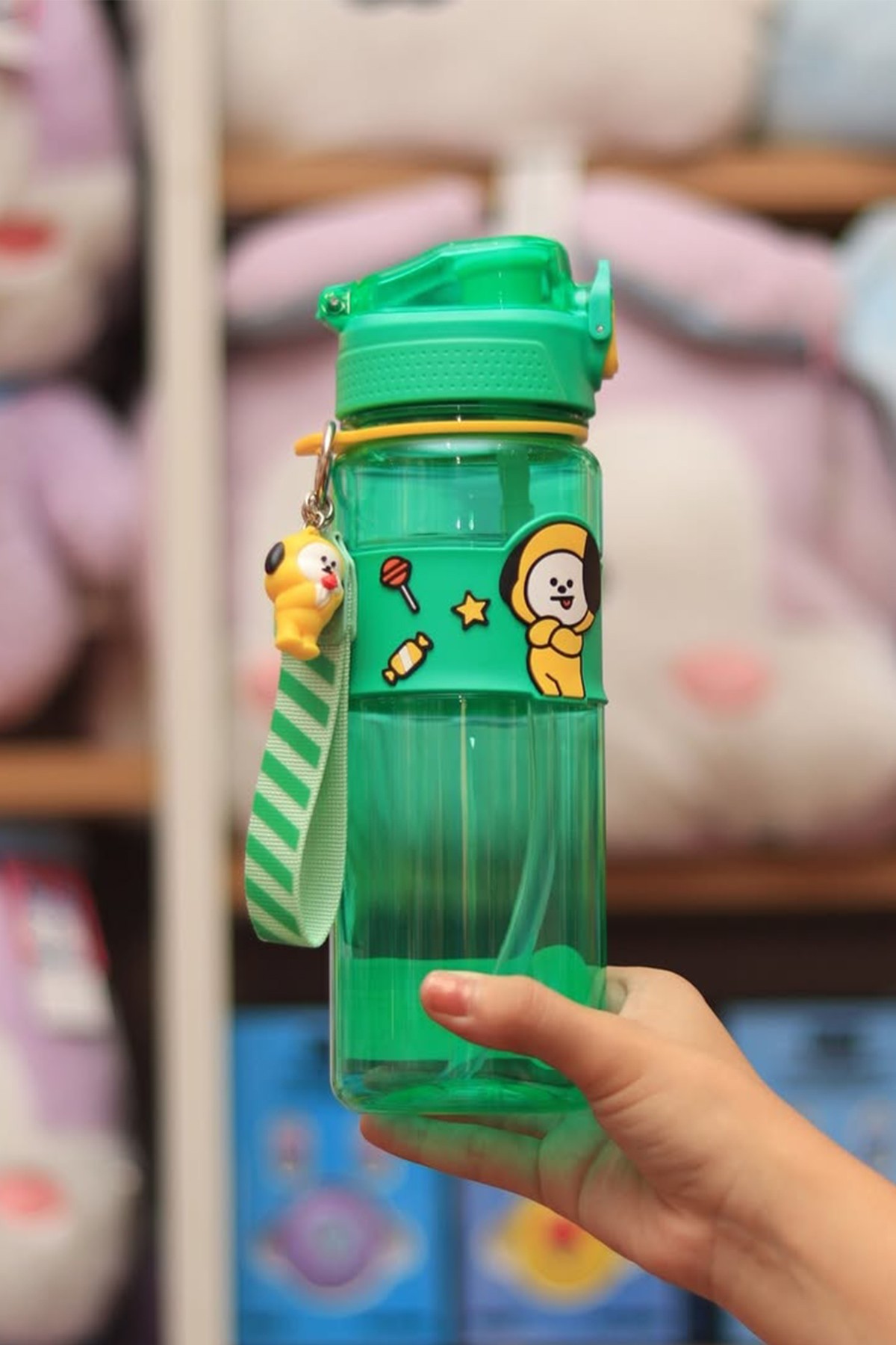 BT21 Lisanslı Askılı ve Kılıflı Plastik Şişe (800mL) - Chimmy