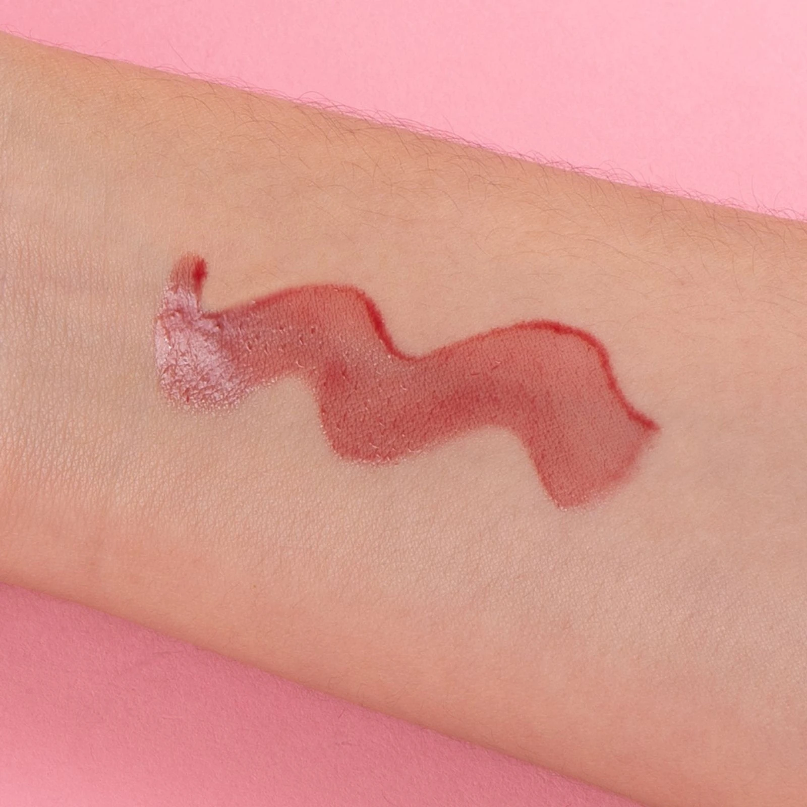 Minimalist Serisi Dudak Parlatıcısı (02)