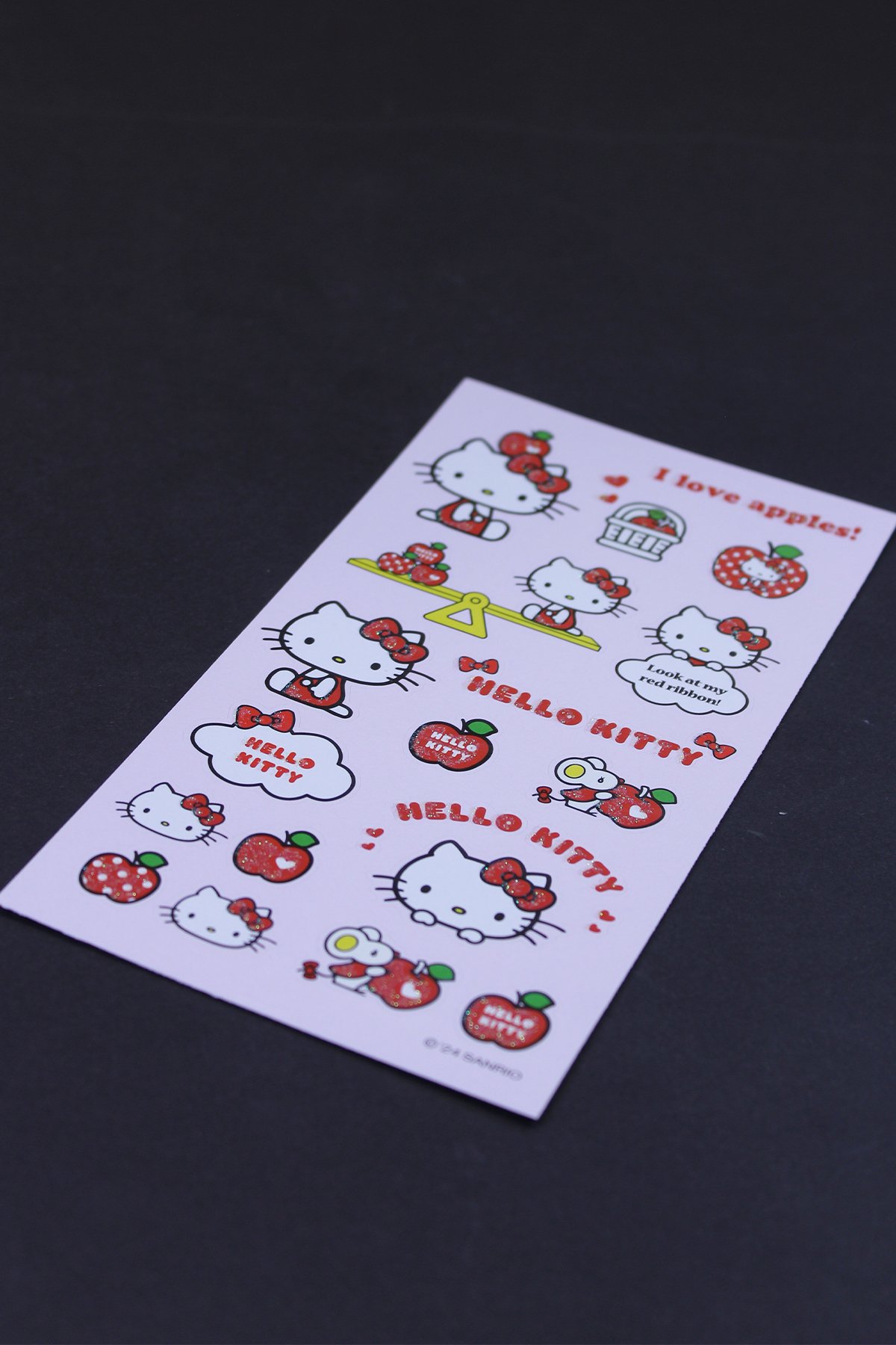 Hello Kitty Lisanslı Elma Koleksiyonu Sticker (10x22 cm)