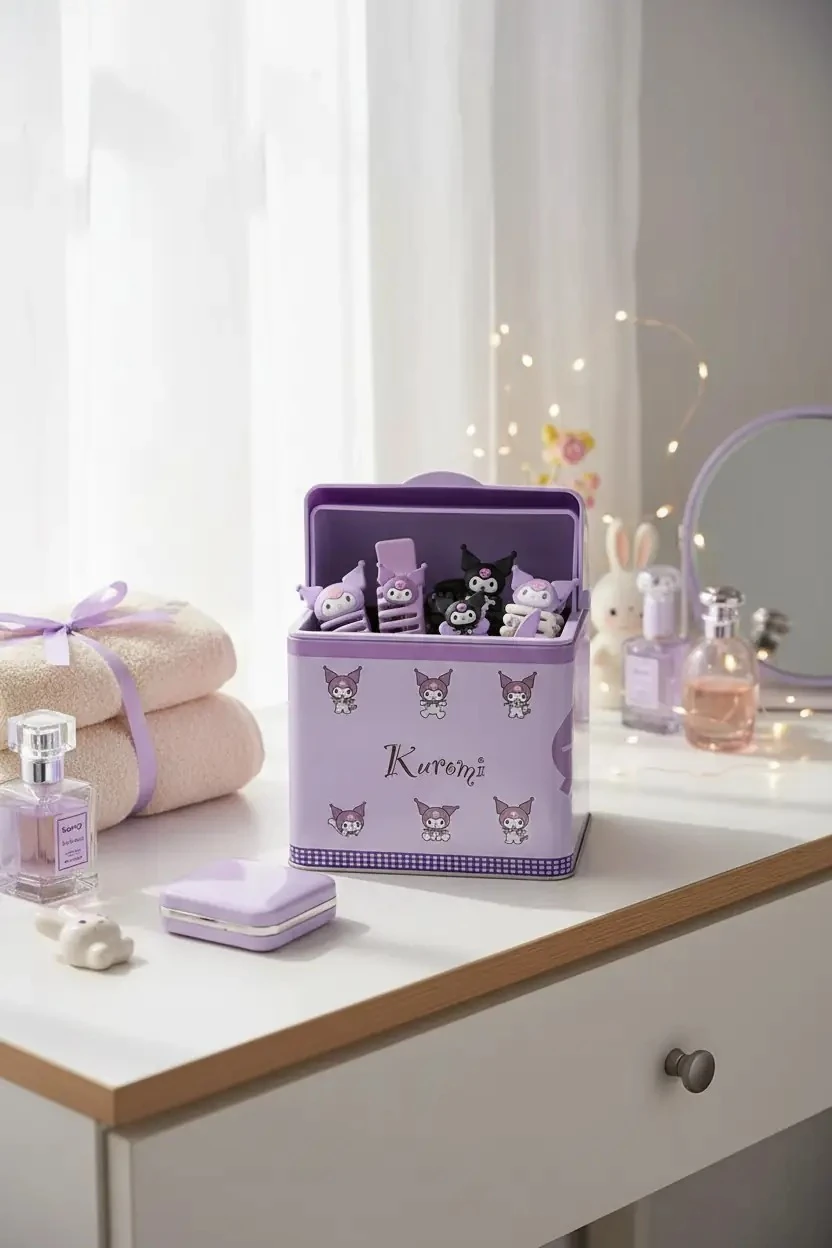 Miniso Sanrio Lisanslı Kuromi Teneke Saklama Kutusu – Çok Amaçlı Dekoratif Metal Kutu