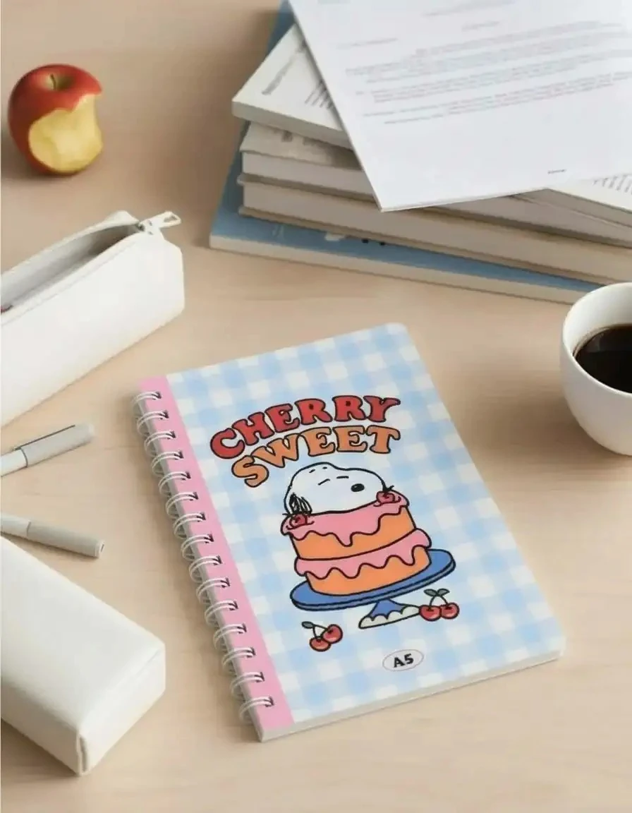 Snoopy Lisanslı A5 PP Telli Not Defteri (80 Yaprak)