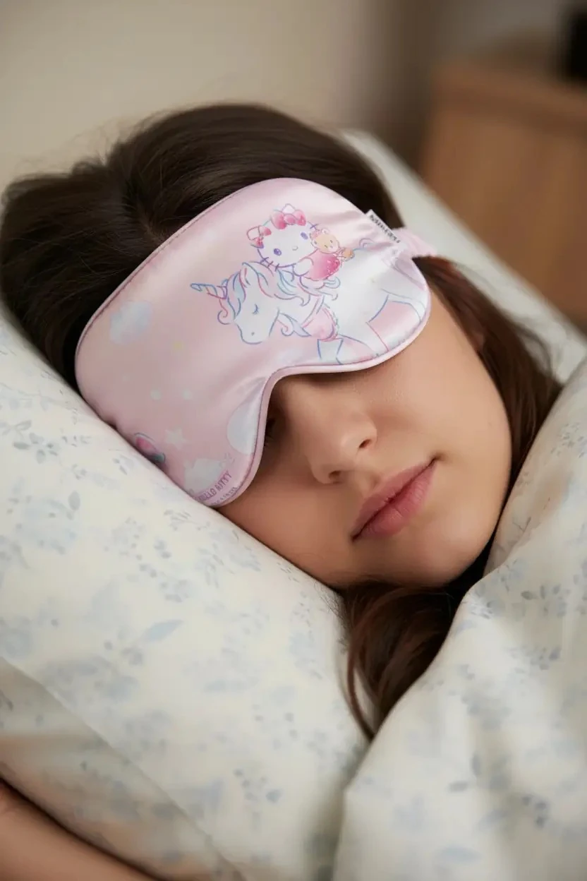 Sanrio Lisanslı Hello Kitty Unicorn Serisi Uyku Maskesi