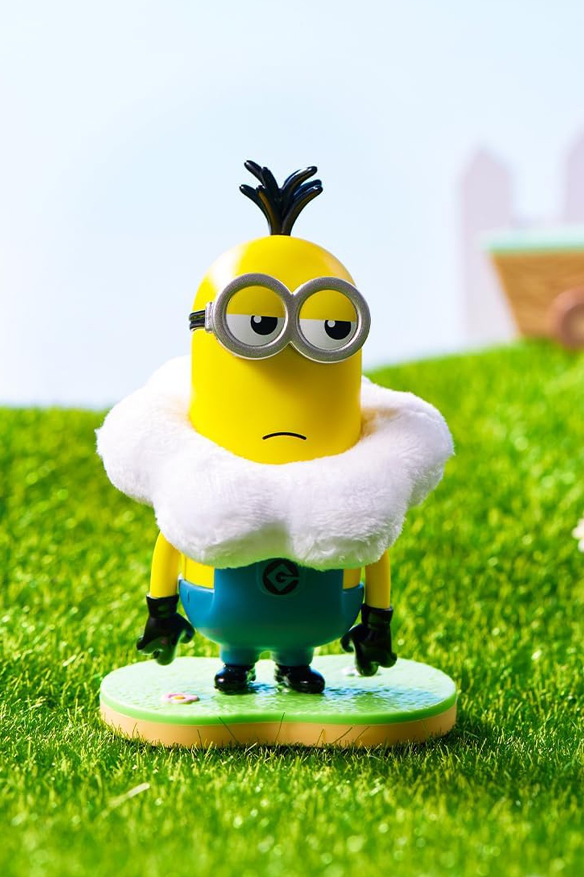 Minions Lisanslı Çiçek Bahçesi Sürpriz Figürlü Kutu Blind Box