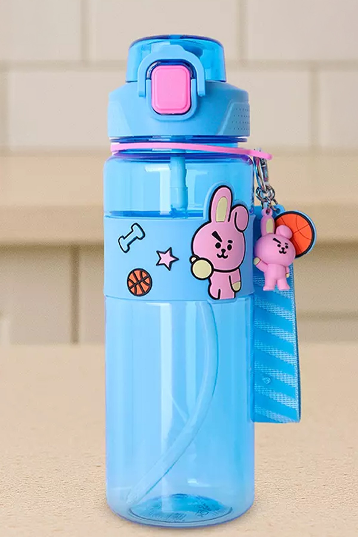 BT21 Lisanslı Askılı ve Kılıflı Plastik Şişe (800mL) - Cooky