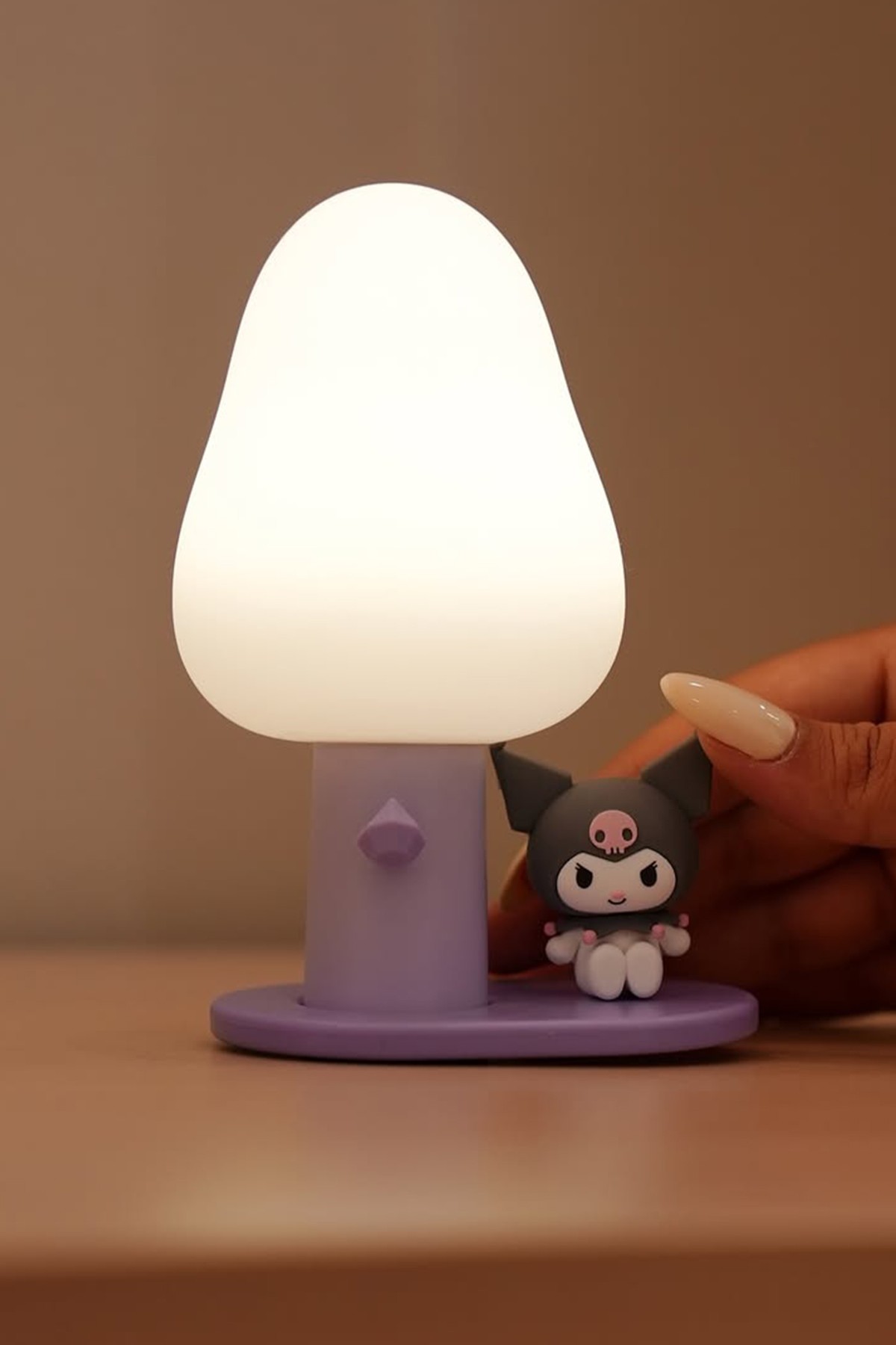 Sanrio Lisanslı Led Işıklı Gece Lambası - Kuromi