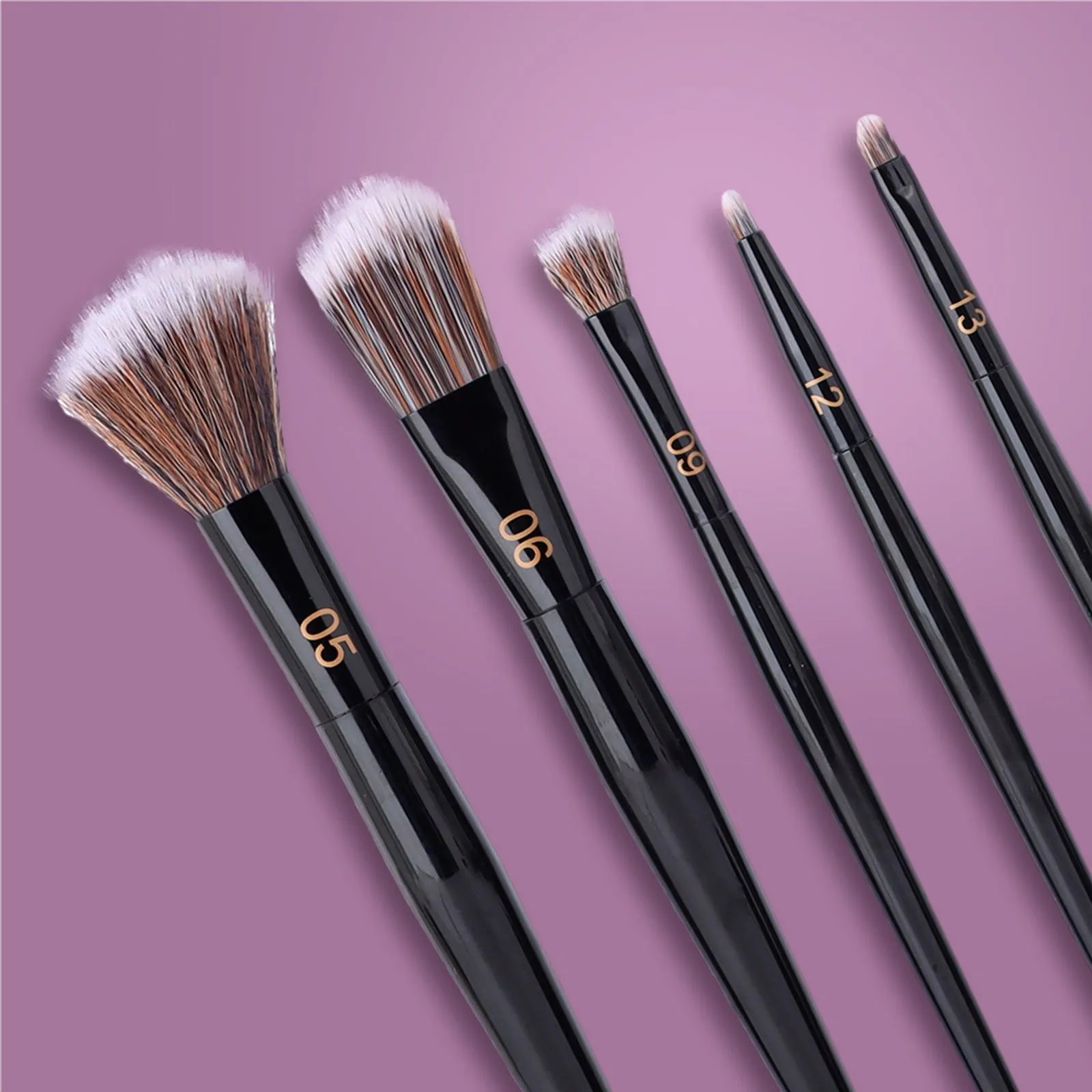 Black Gold Serisi Makyaj Fırçası ve Beauty Blender Seti