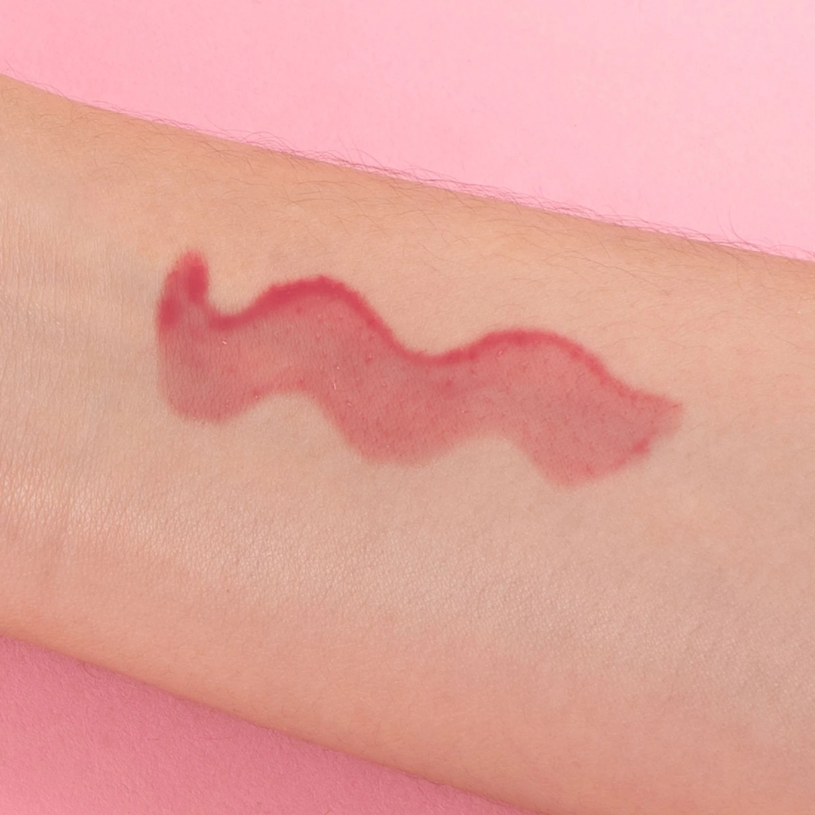 Minimalist Serisi Dudak Parlatıcısı (09)