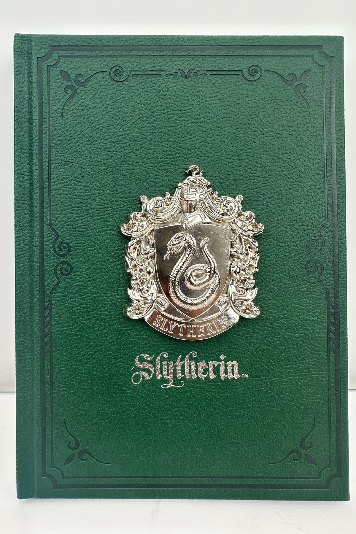 Harry Potter Lisanslı Slytherin Ciltli Kabartmalı A5 Defter