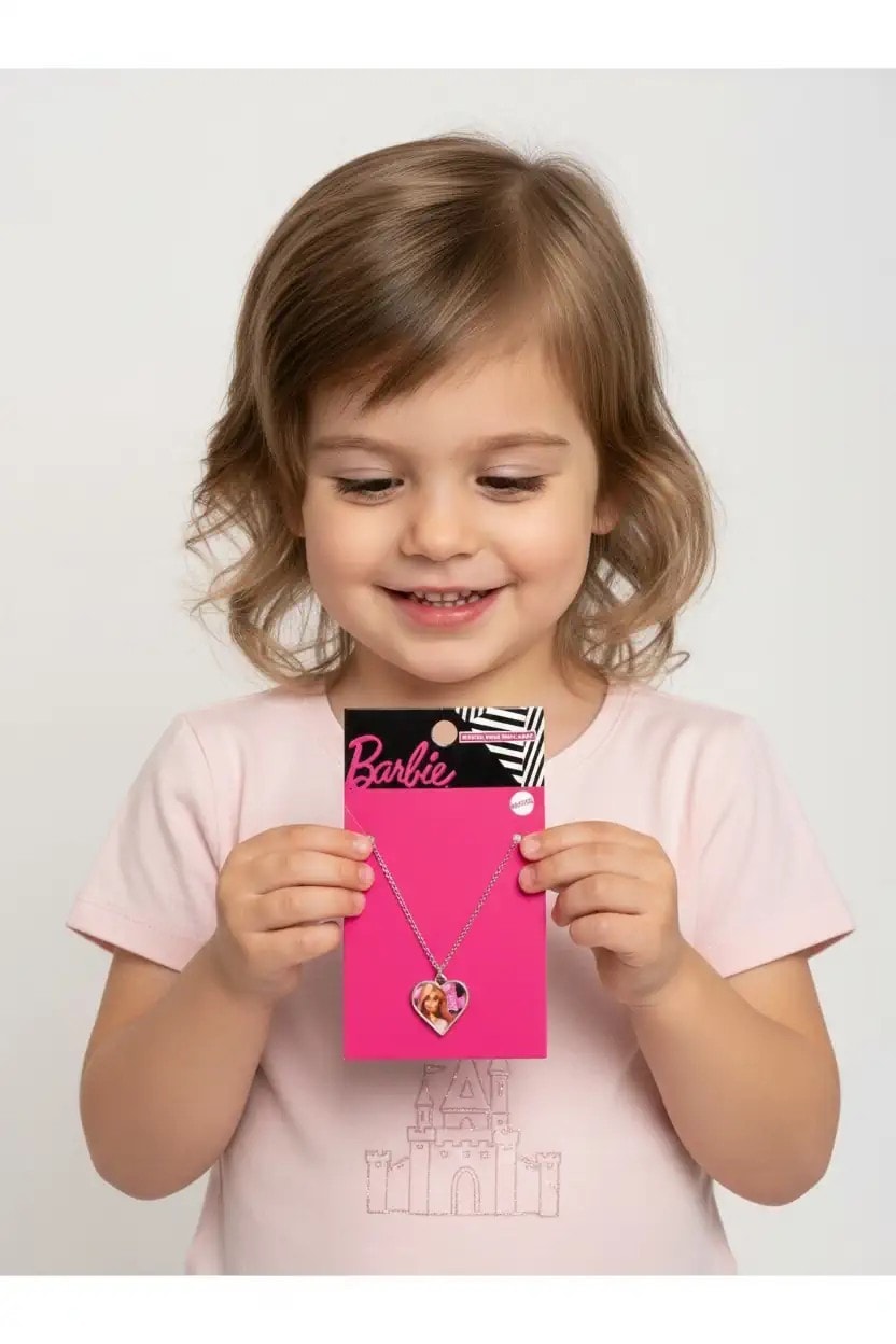 Barbie Lisanslı Kalpli Resim Kolye