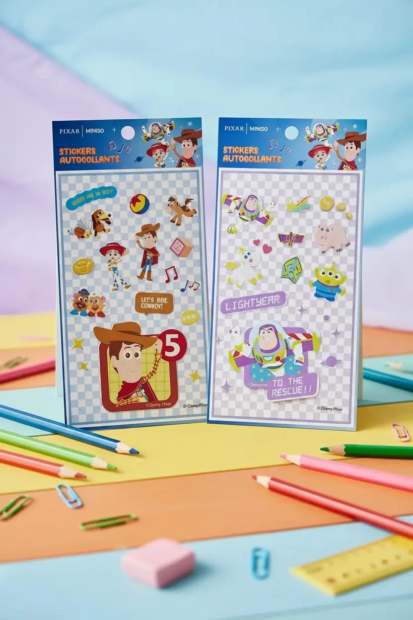 Disney Pixar Lisanslı Koleksiyon Sticker – Renkli Dekoratif Tasarım