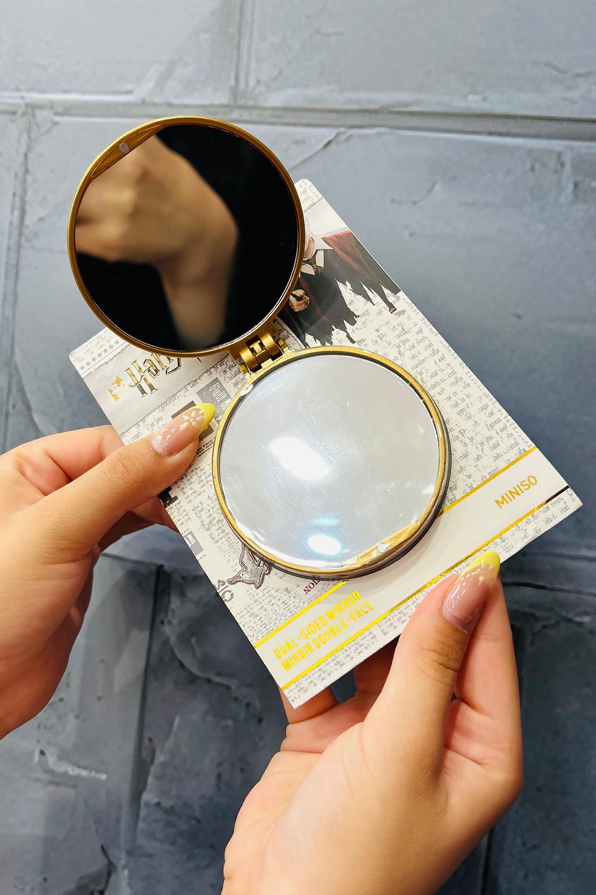 Harry Potter Lisanslı Golden Snitch Figürlü Çift Taraflı Ayna