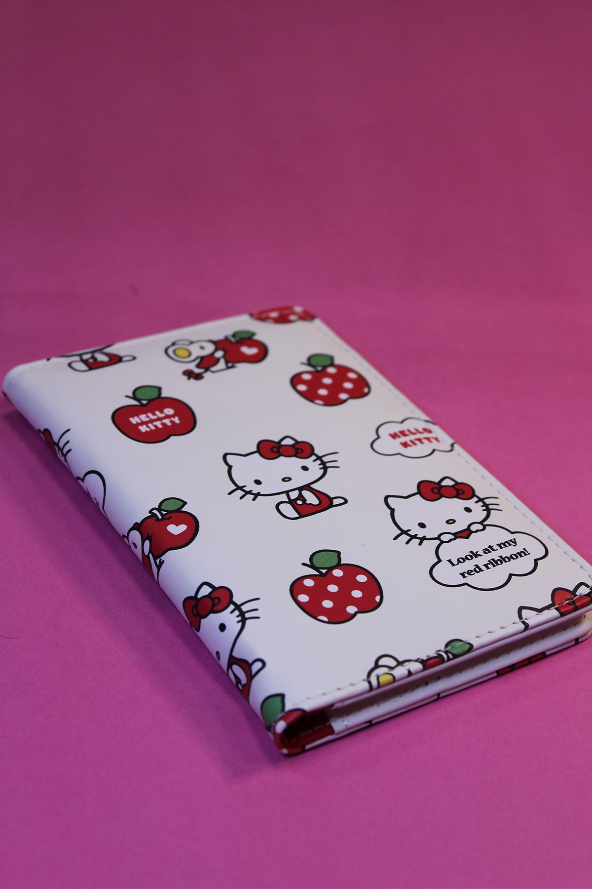 Hello Kitty Lisanslı Elma Koleksiyonu Pasaport Kılıfı