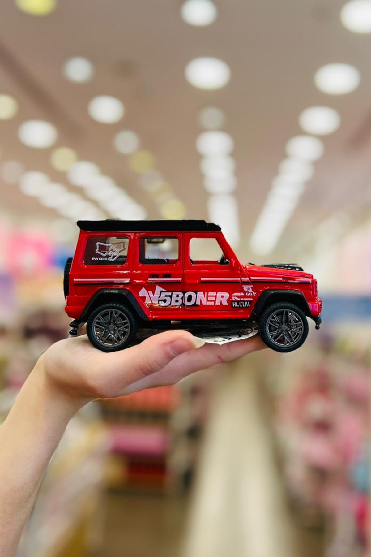 Pilli Işıklı Sesli Sürtmeli Kapıları Açılan Jeep