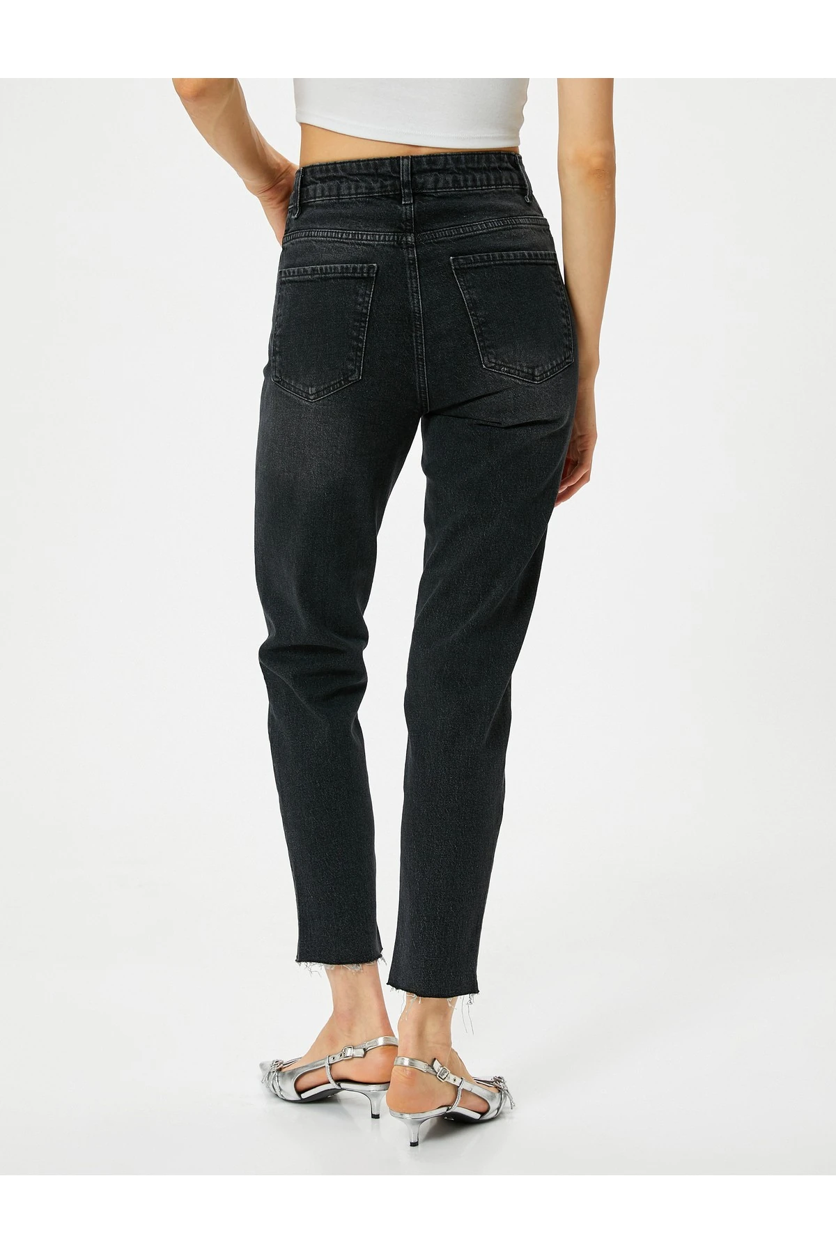 Yüksek Bel Kot Pantolon Rahat Kesim Hafif Dar Paça - Mom Slim Jeans