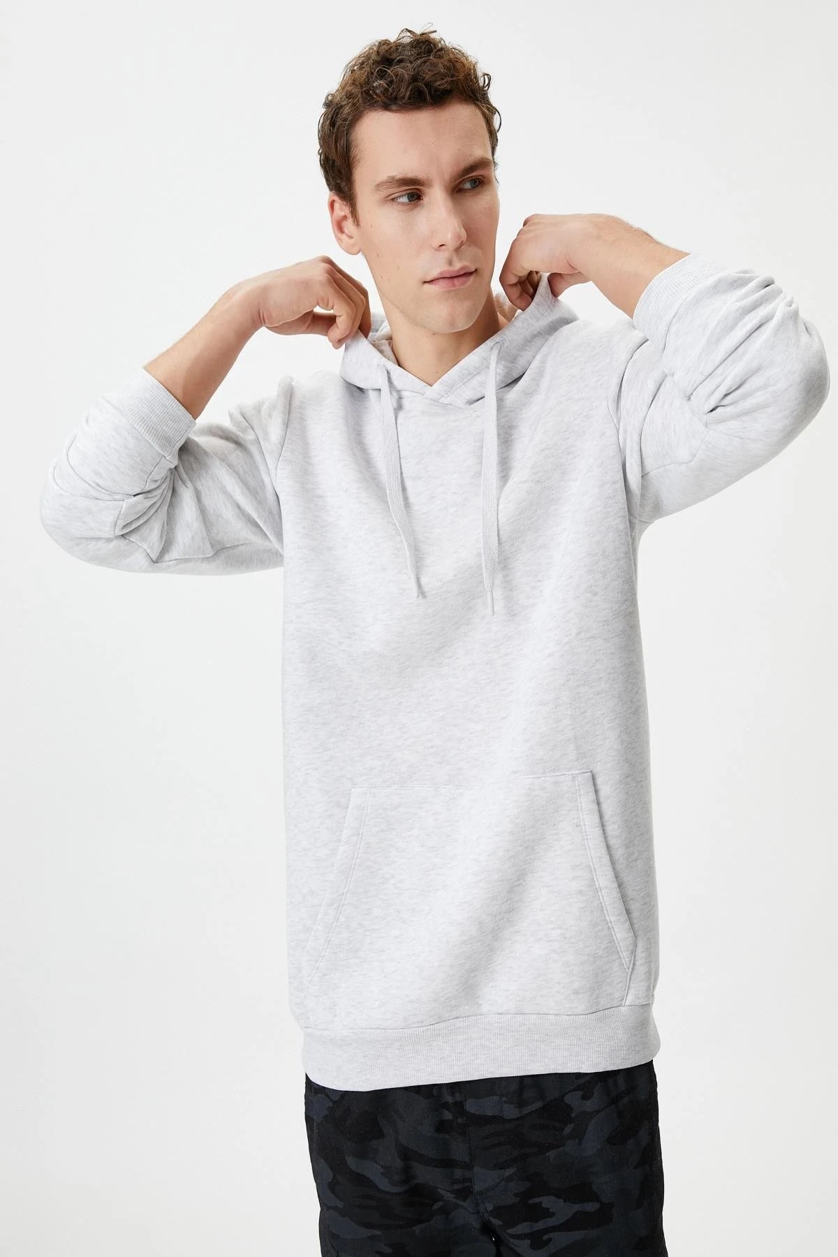 Kapşonlu Sweatshirt Kanguru Cep Detaylı Uzun Kollu Şardonlu