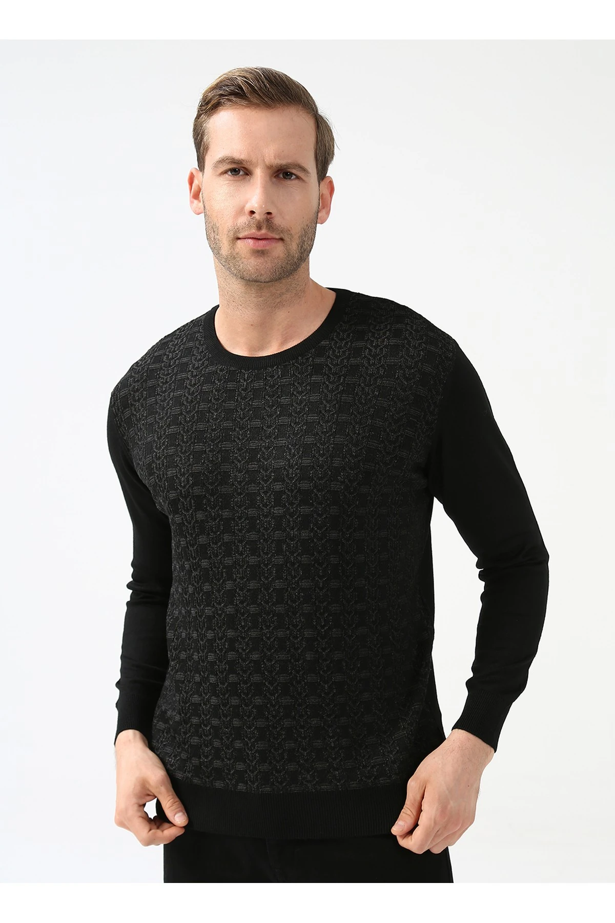 O Yaka Slim Fit Siyah Erkek Kazak TR2013700260