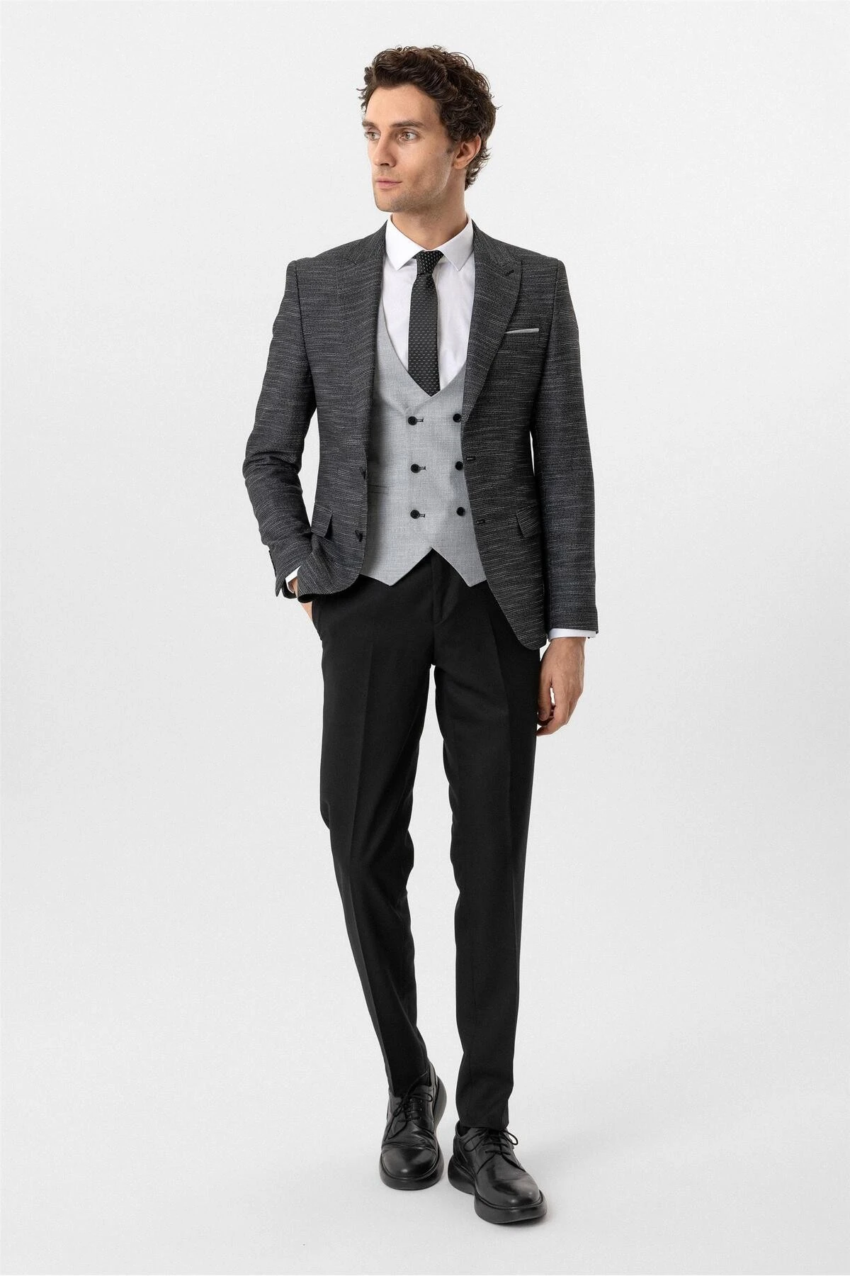 Siyah Slim Fit Desenli Sivri Yaka 6 Drop Yelekli Klasik Takım Elbise