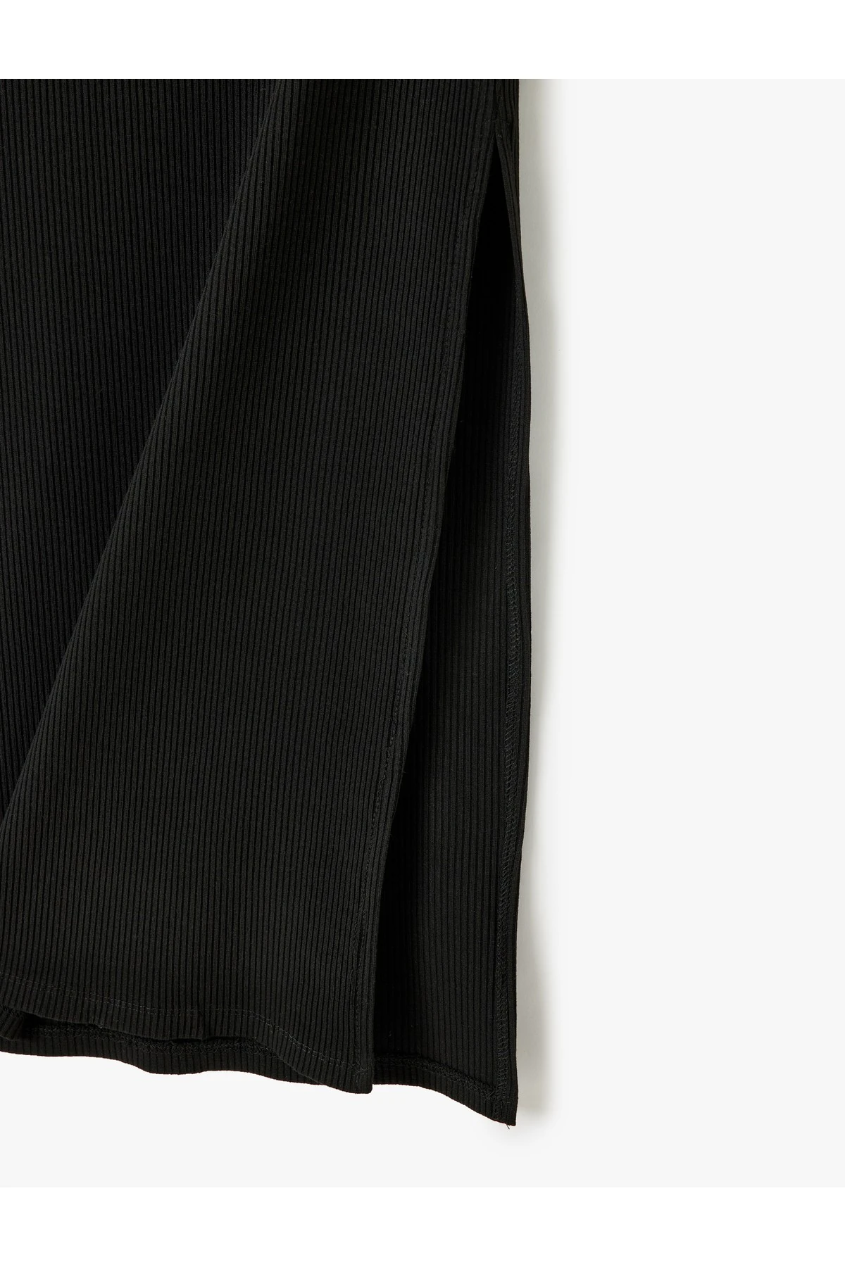 Yırtmaç Detaylı Beli Lastikli Siyah Kadın Etek 5SAL70019IK