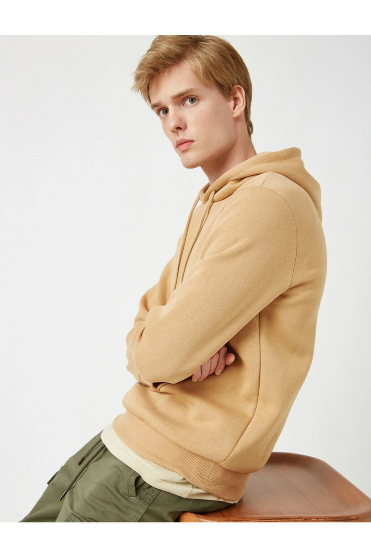 Kapüşonlu Uzun Kollu Sweatshirt