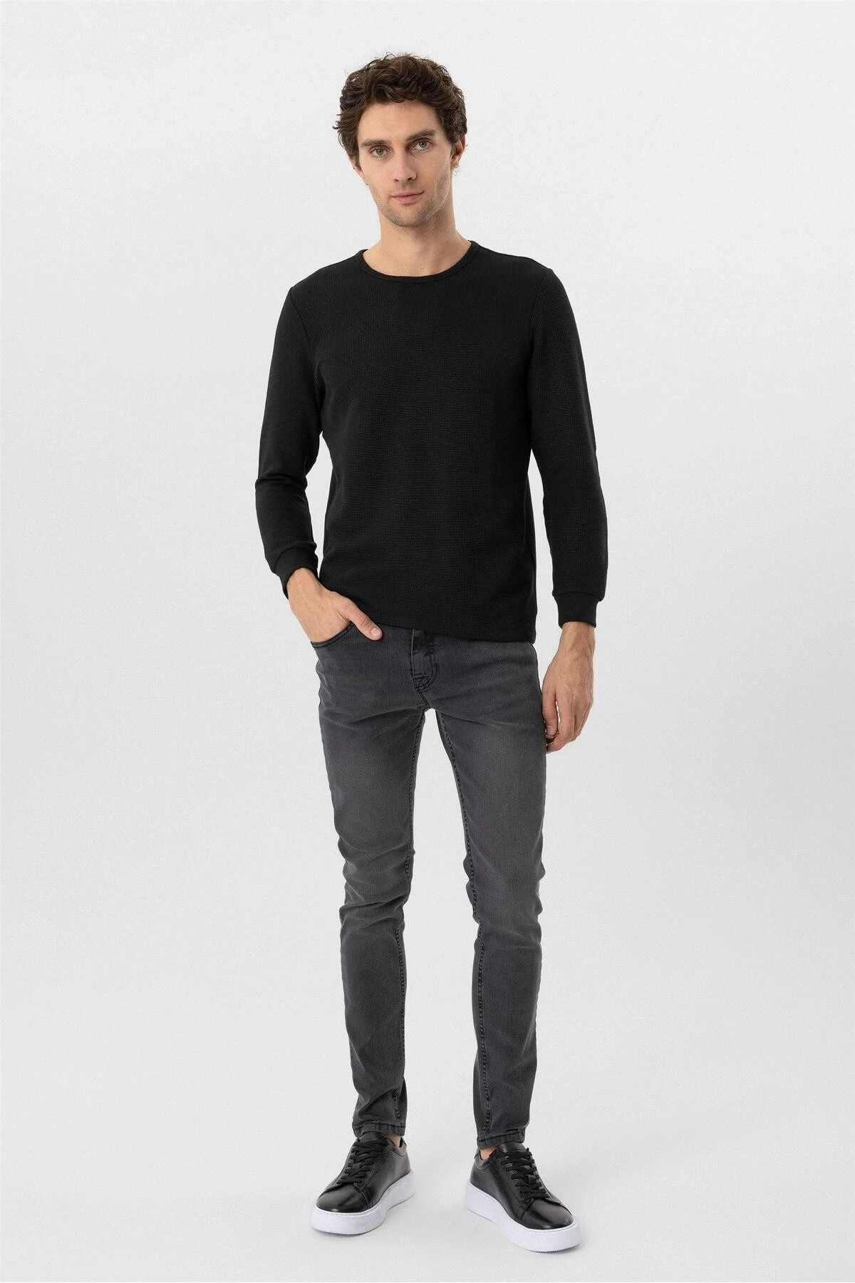 Siyah Slim Fit Armürlü Bisiklet Yaka Triko Kazak