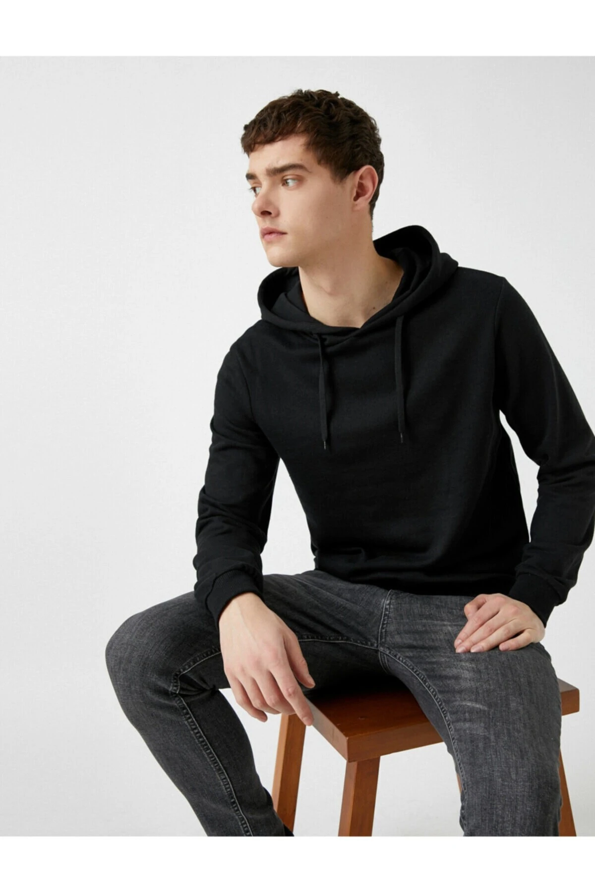 Erkek Siyah Kapüşonlu Pamuklu Uzun Kollu Basic Sweatshirt