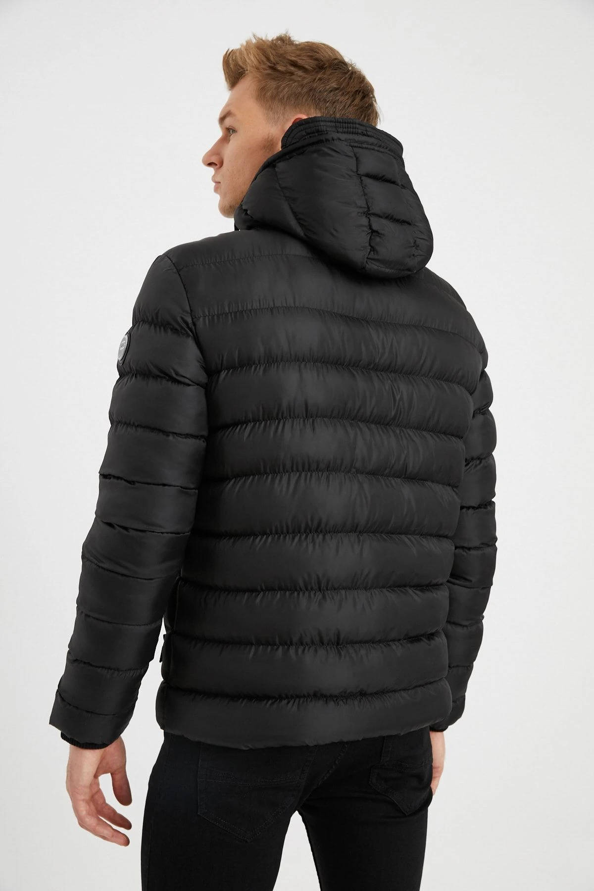 Erkek Siyah Büyük Beden Kapüşonlu Polar Astarlı Kalın Şişme Mont