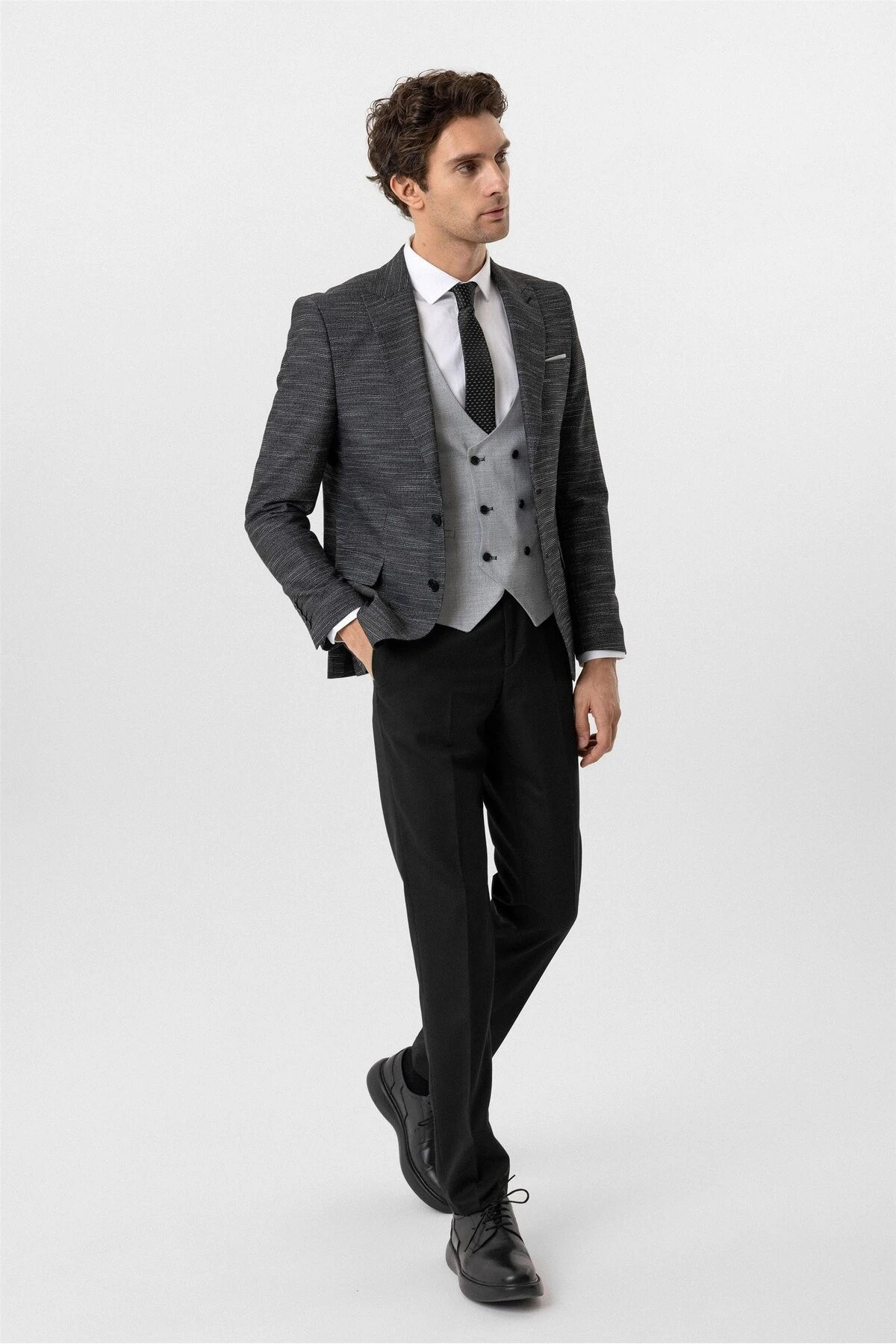 Siyah Slim Fit Desenli Sivri Yaka 6 Drop Yelekli Klasik Takım Elbise