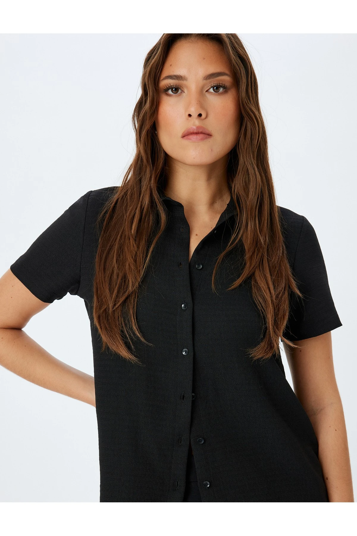 Klasik Yaka Kısa Kollu Gömlek