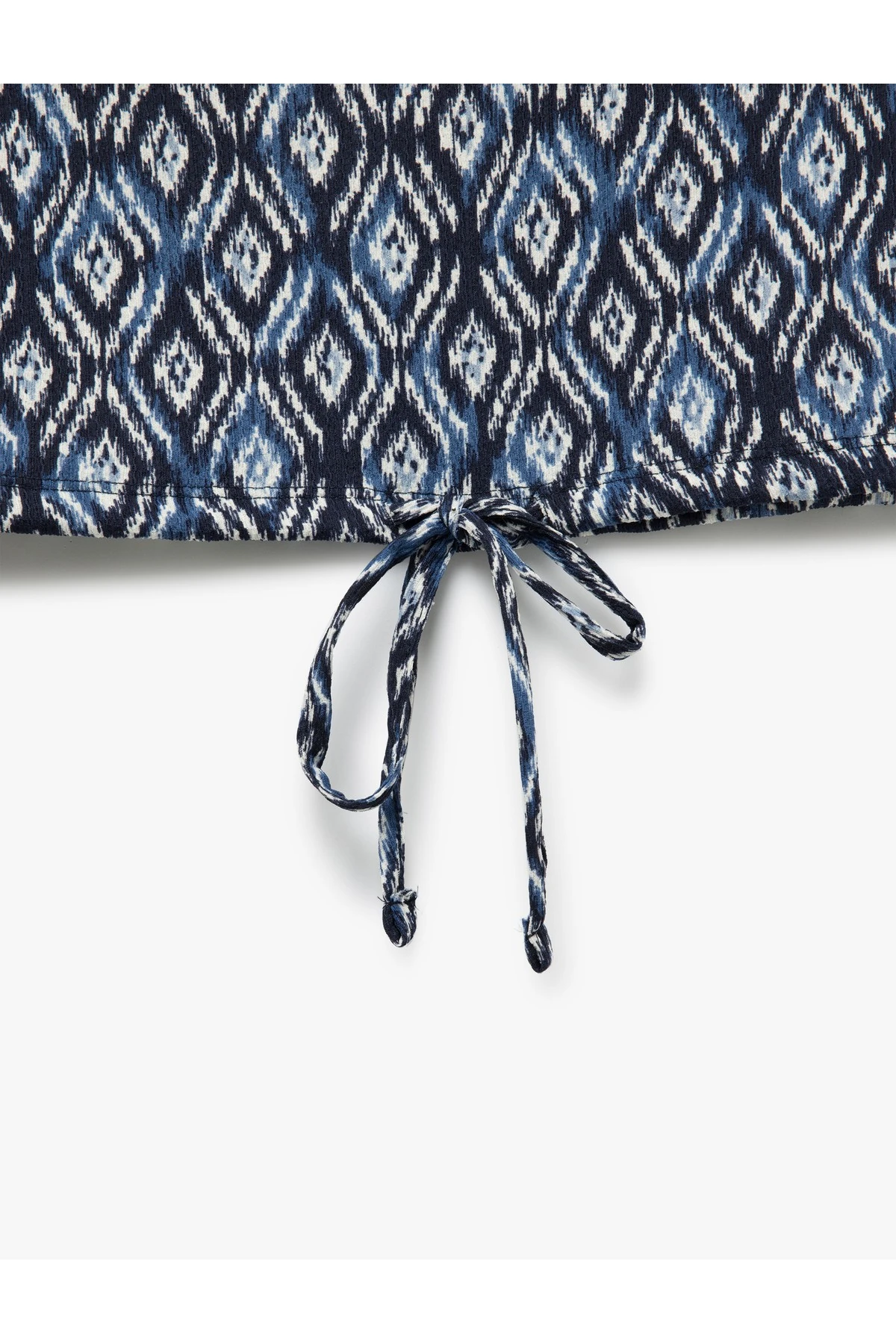 Desenli Bisiklet Yaka Bağcık Detaylı Kolsuz Crop Üst Bürümcük