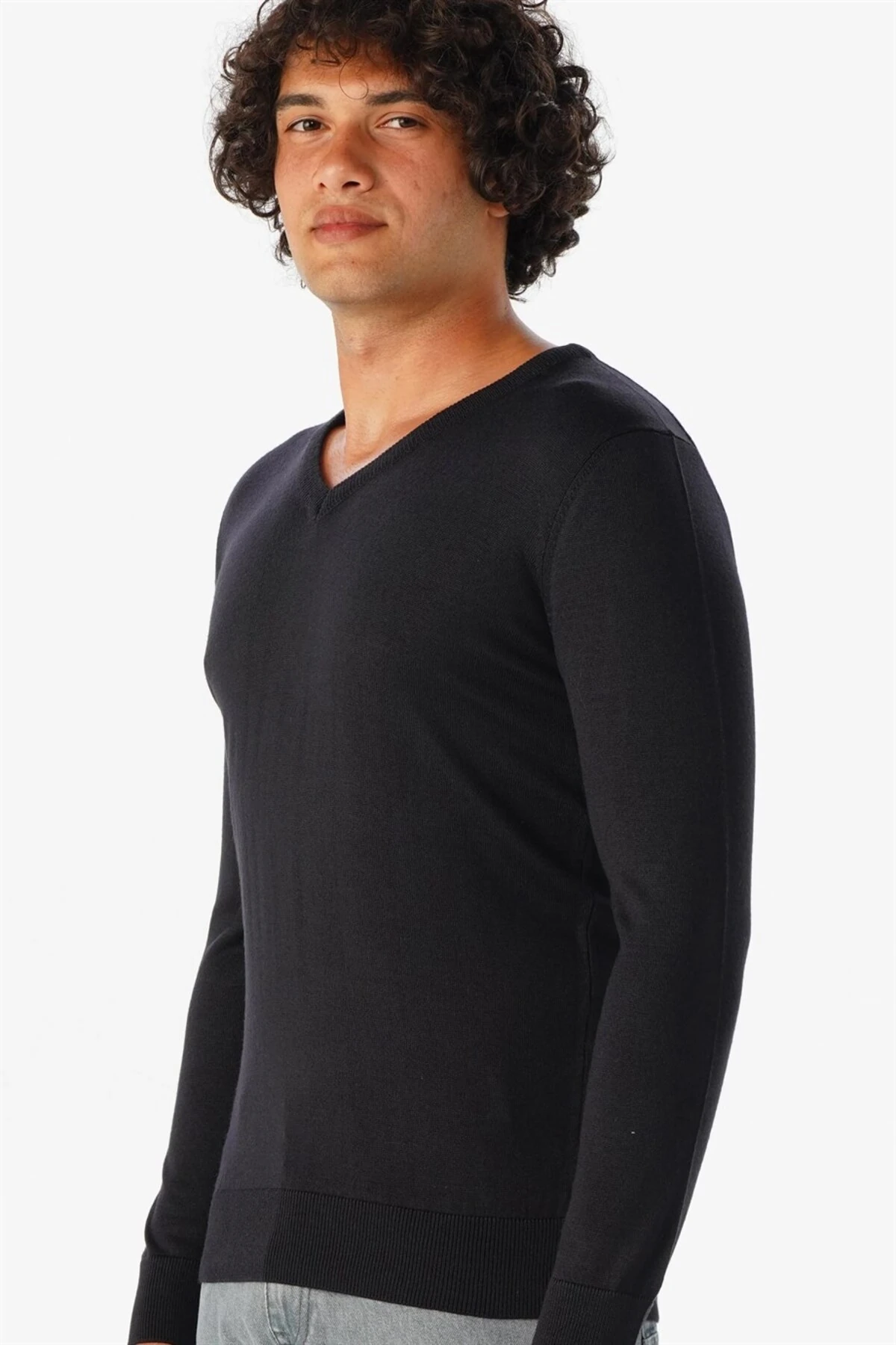 Süvari Rahat Kalıp Yünlü Düz Siyah V Yaka Triko