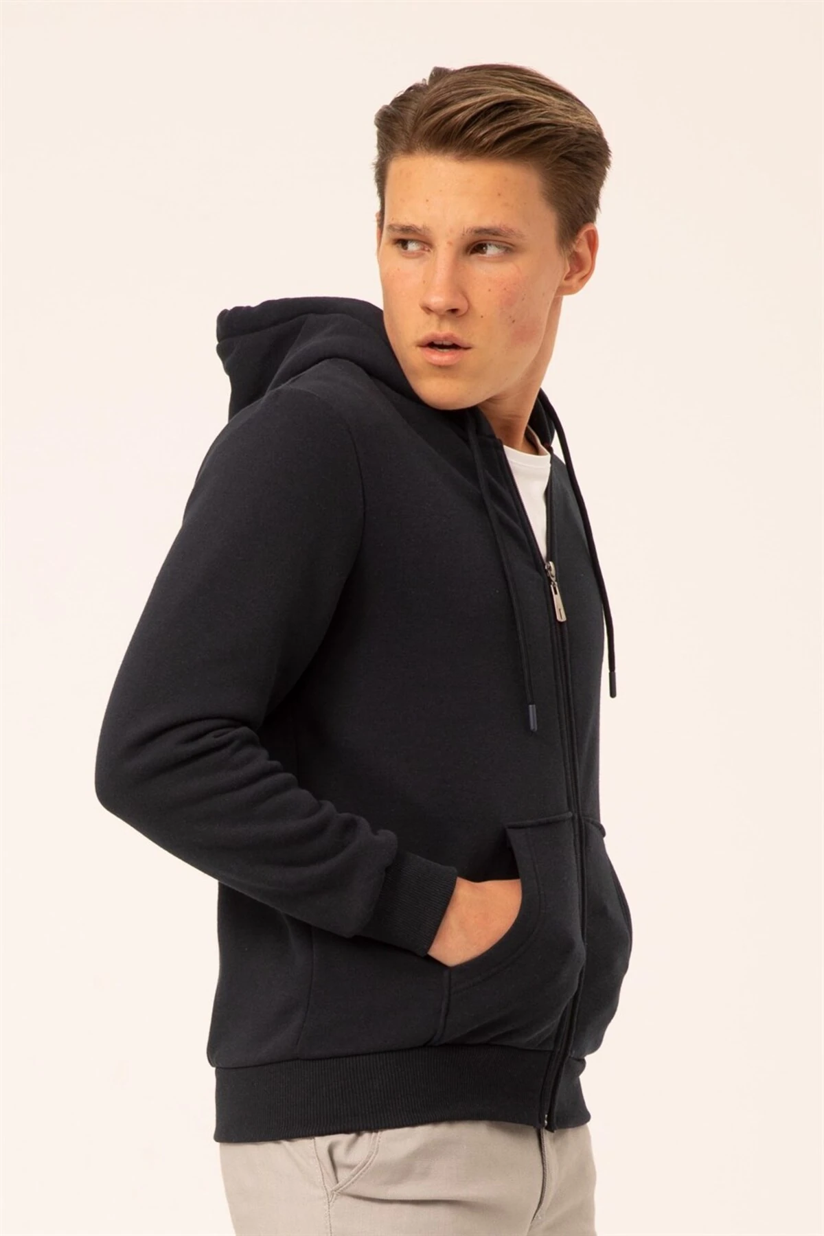 Süvari 3 Iplik Kapşonlu Fermuarlı Siyah Sweatshirt