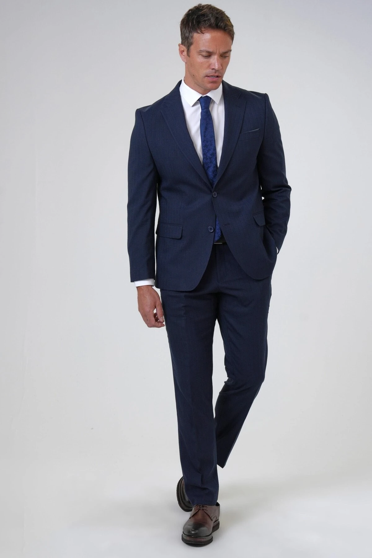 Lacivert Regular Armürlü Sivri Yaka 4 Drop Klasik Takım Elbise