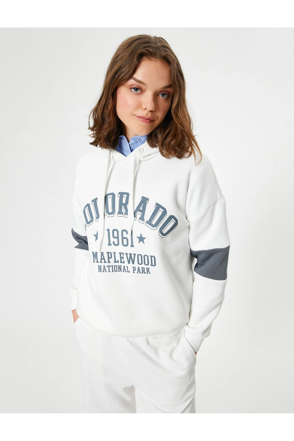 Şardonlu Oversize Kolej Baskılı Sweatshirt Kapüşonlu Renk Bloklu