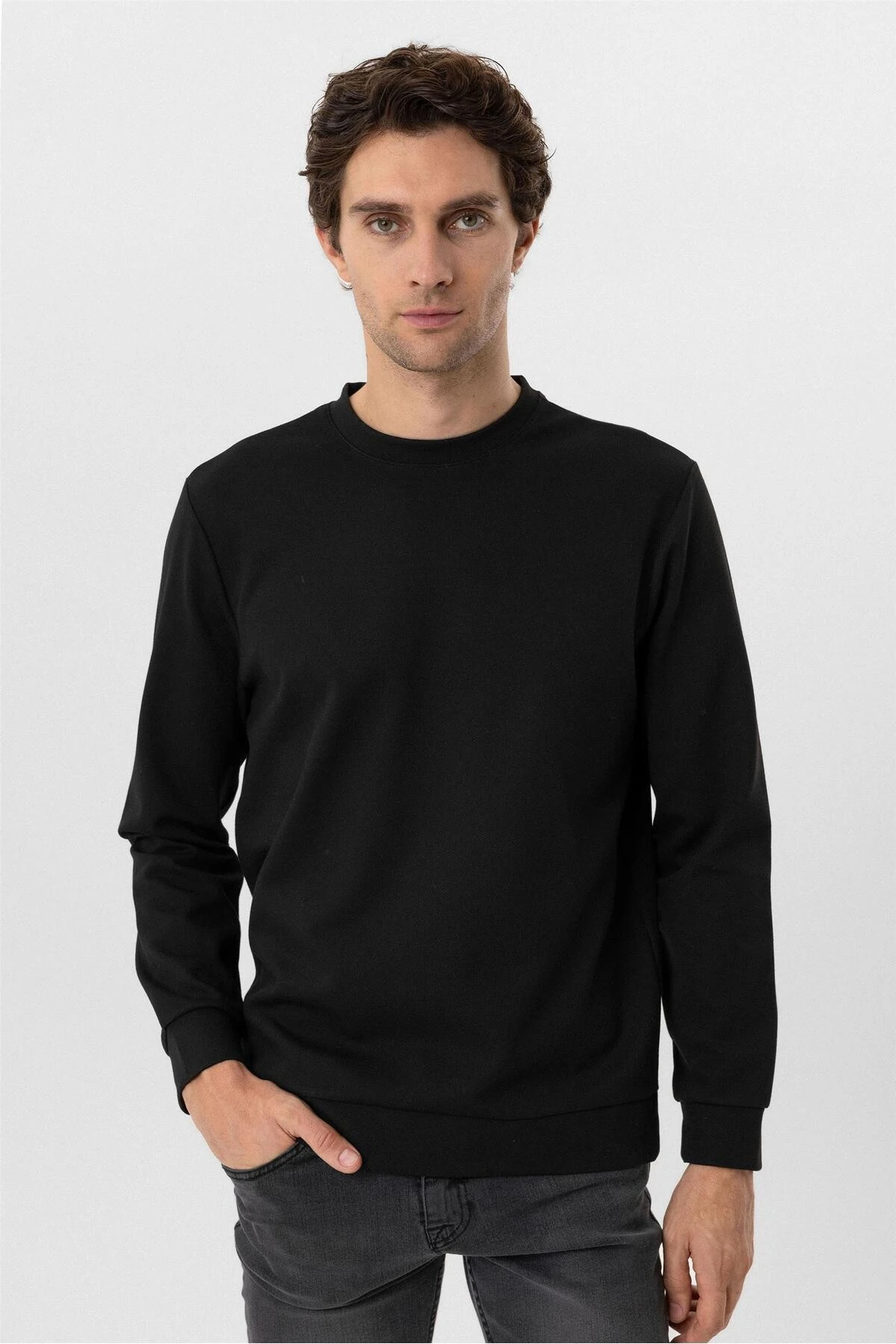 Siyah Regular Düz Bisiklet Yaka Triko