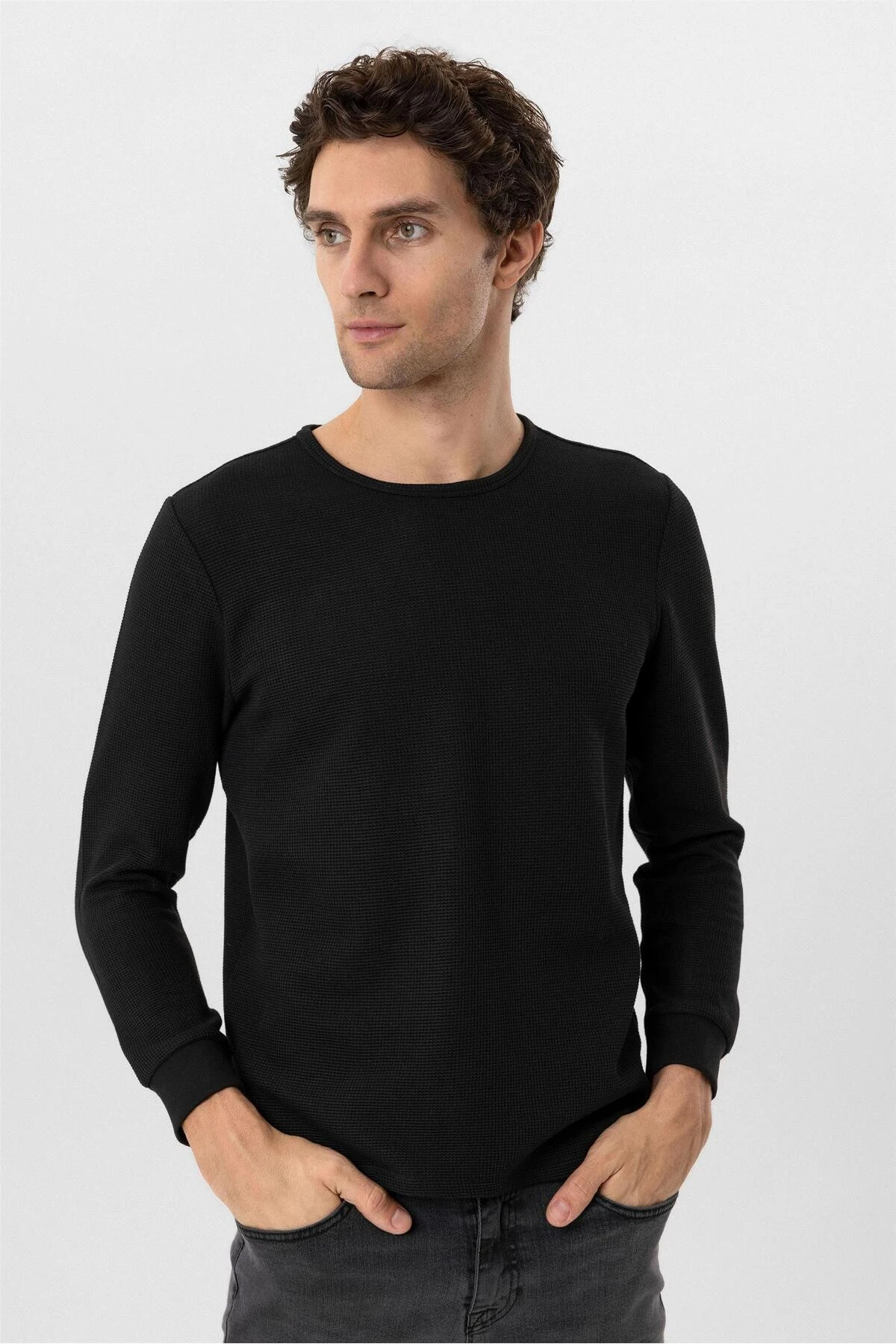 Siyah Slim Fit Armürlü Bisiklet Yaka Triko Kazak