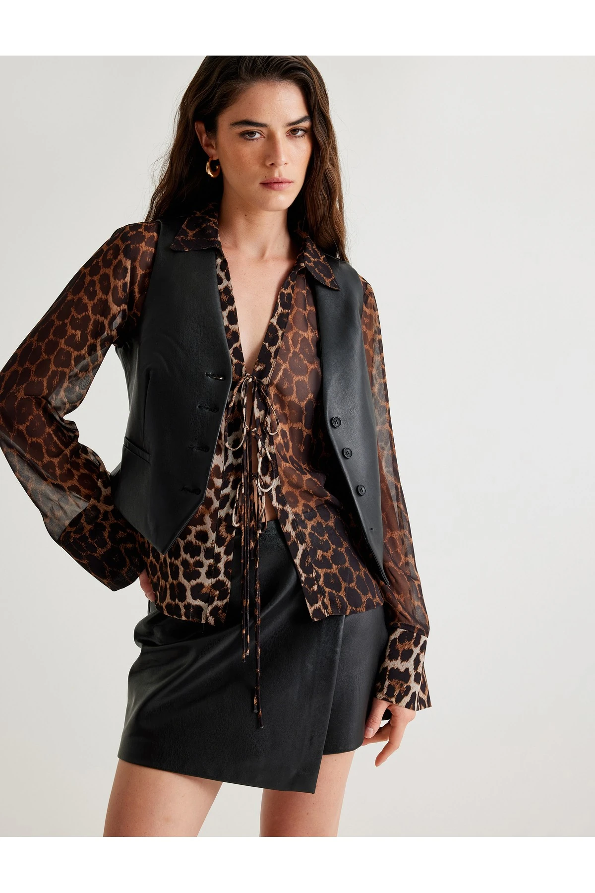 Suni Deri Kruvaze Mini Şort Etek