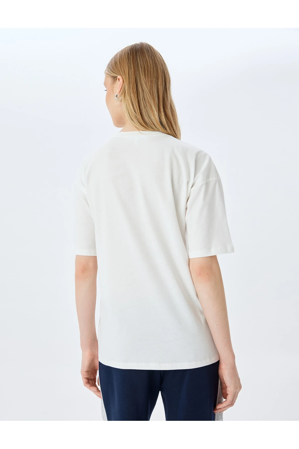 Kolej Baskılı Ekru Kadın T-Shirt 5SAL10038IK