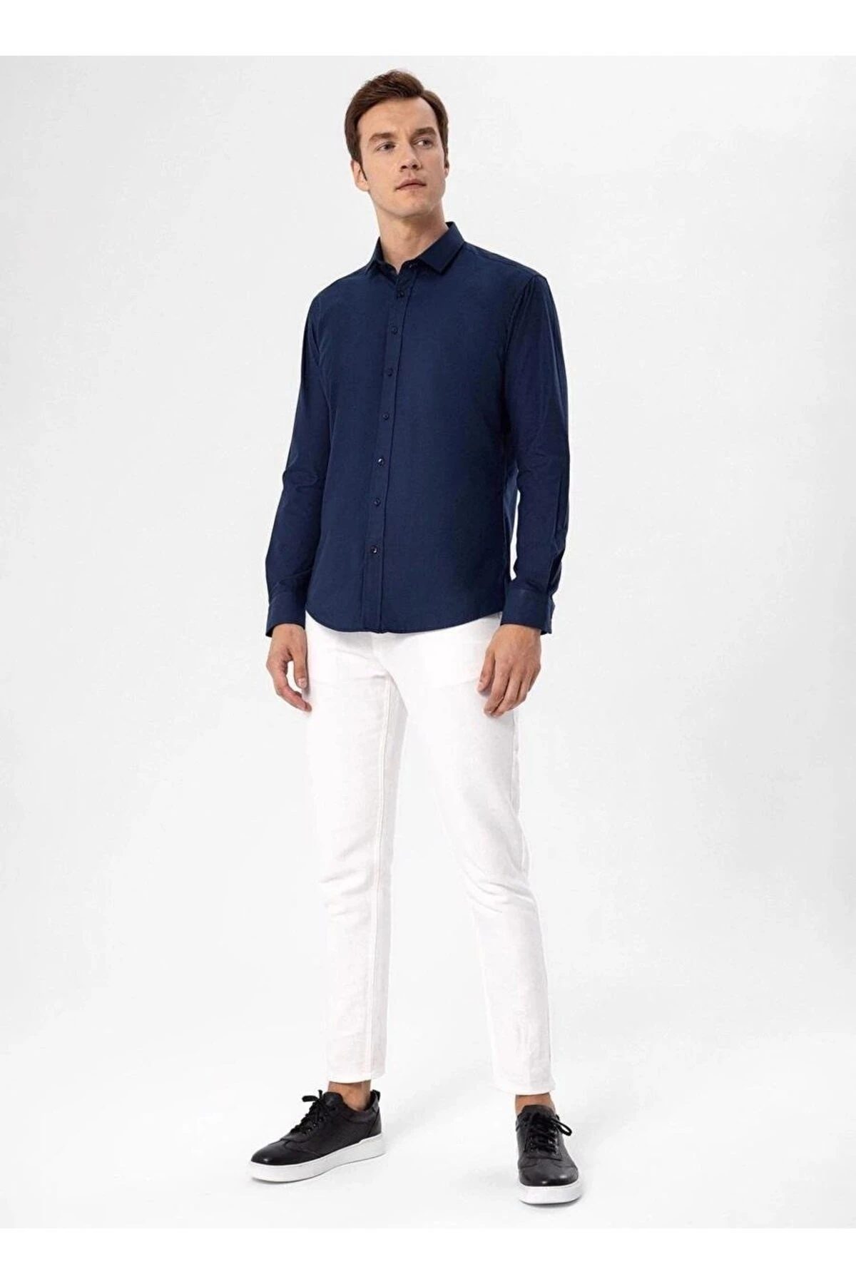 Süvari Dar Kalıp Kolay Ütülenebilir Pamuklu Düz Beyaz Gömlek