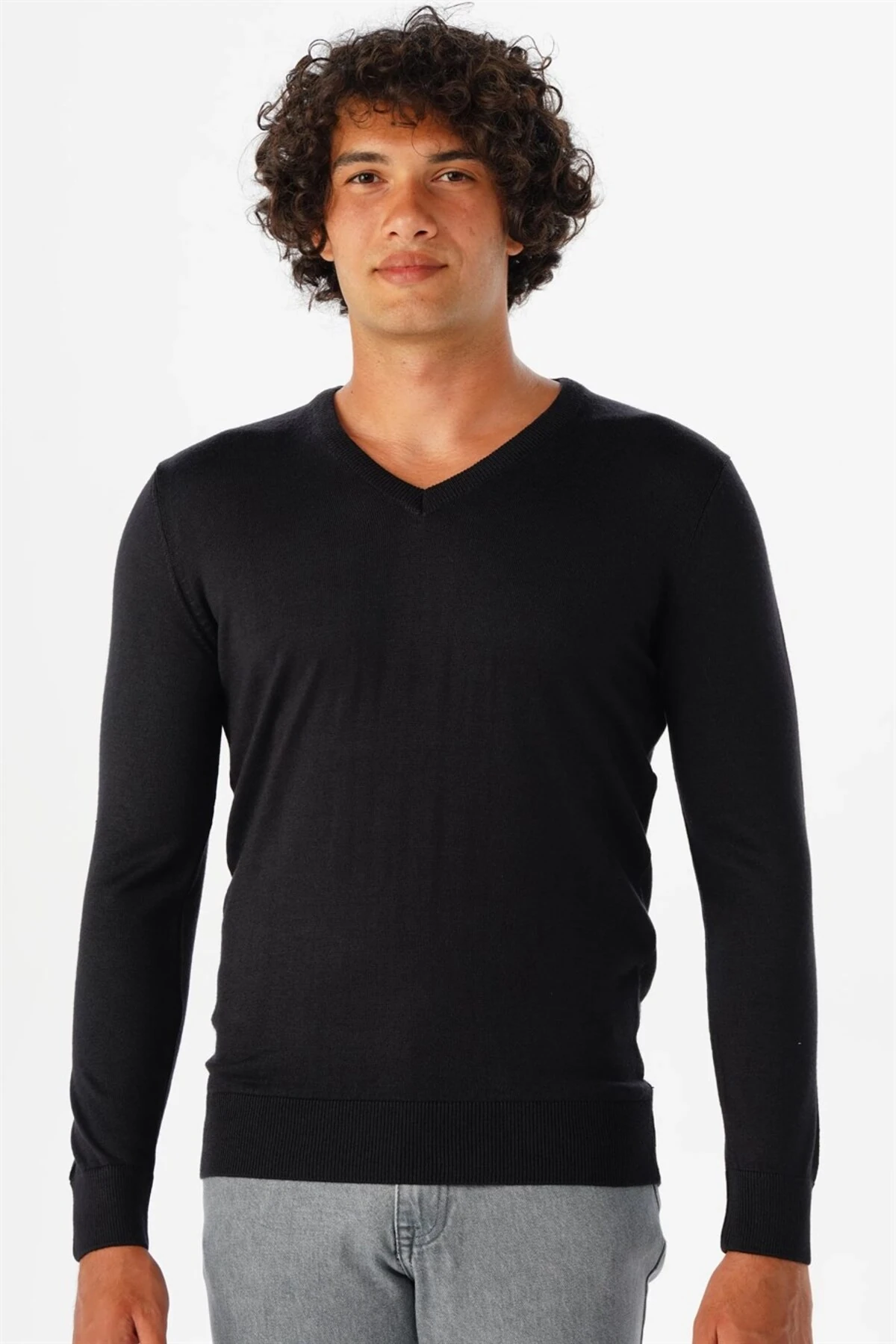 Süvari Rahat Kalıp Yünlü Düz Siyah V Yaka Triko